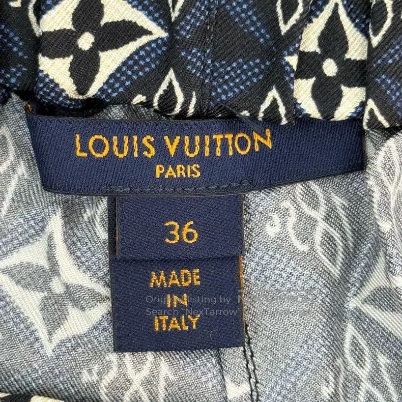 Louis Vuitton Louis Vuitton Blue full logo mulberry silk shorts Size US 36 / EU 52 - 5 Thumbnail