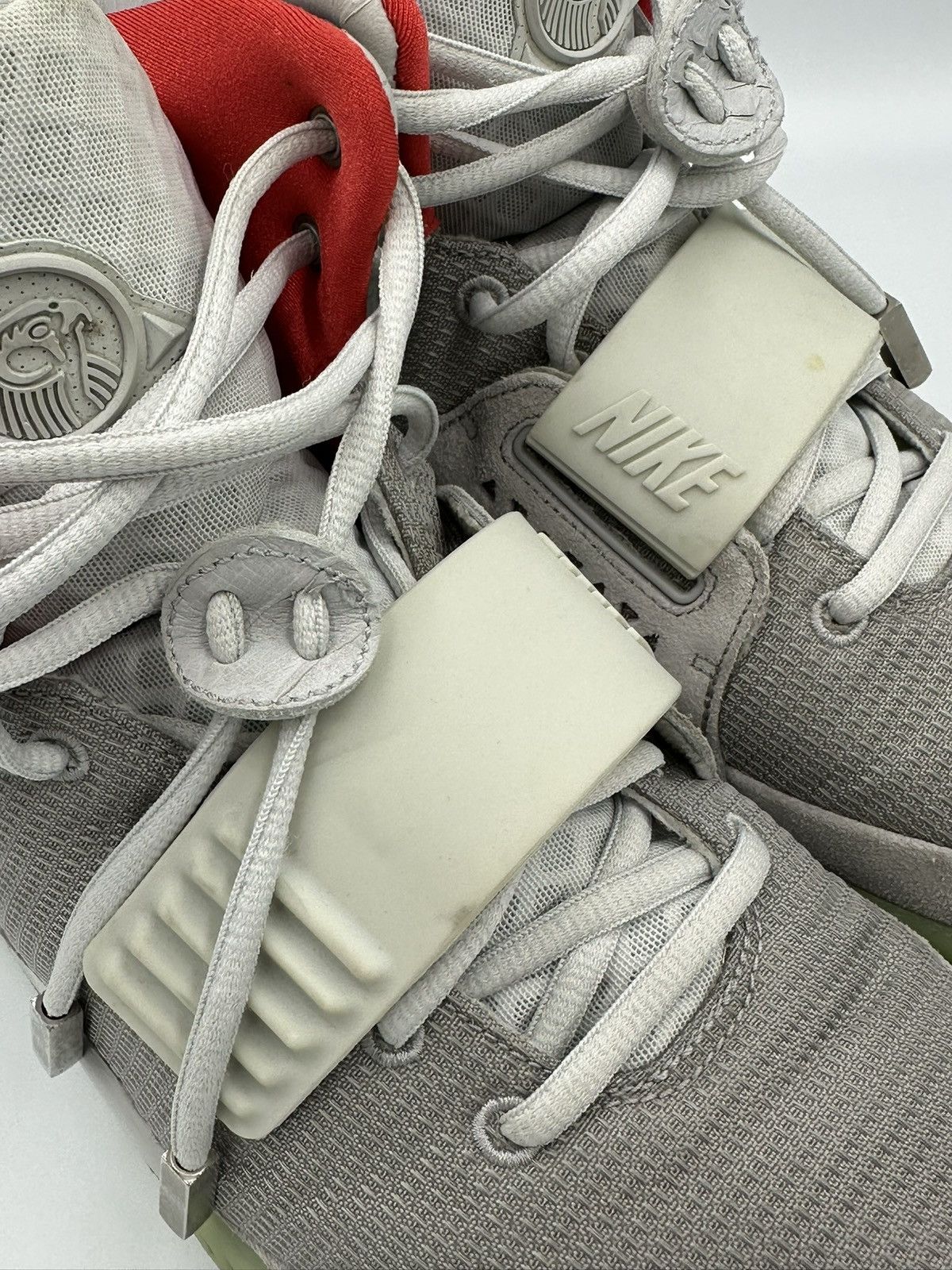 Kanye West × Nike Nike Yeezy 2 Platinum Size US 12 / EU 45 - 10 Thumbnail