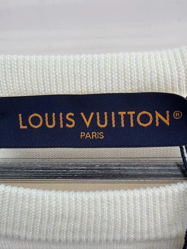 Louis Vuitton LOUIS VUITTON Knitted small flower logo short sleeve 2504-N Size US L / EU 52-54 / 3 - 5 Thumbnail