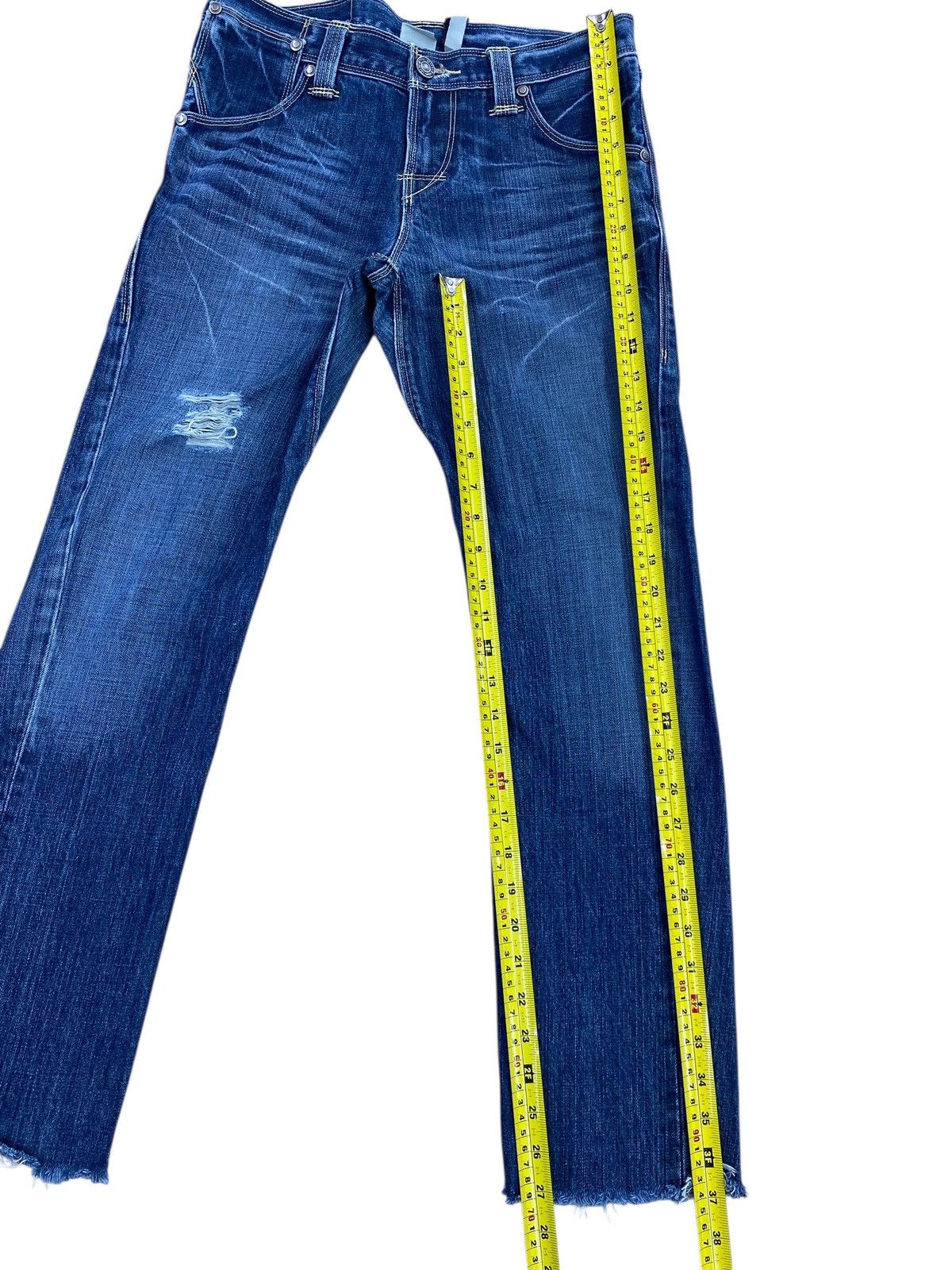 Levi's Levi’s Blue Wash Ripped Whiskered Style Skinny Jeans Size US 30 / EU 46 - 8 Thumbnail