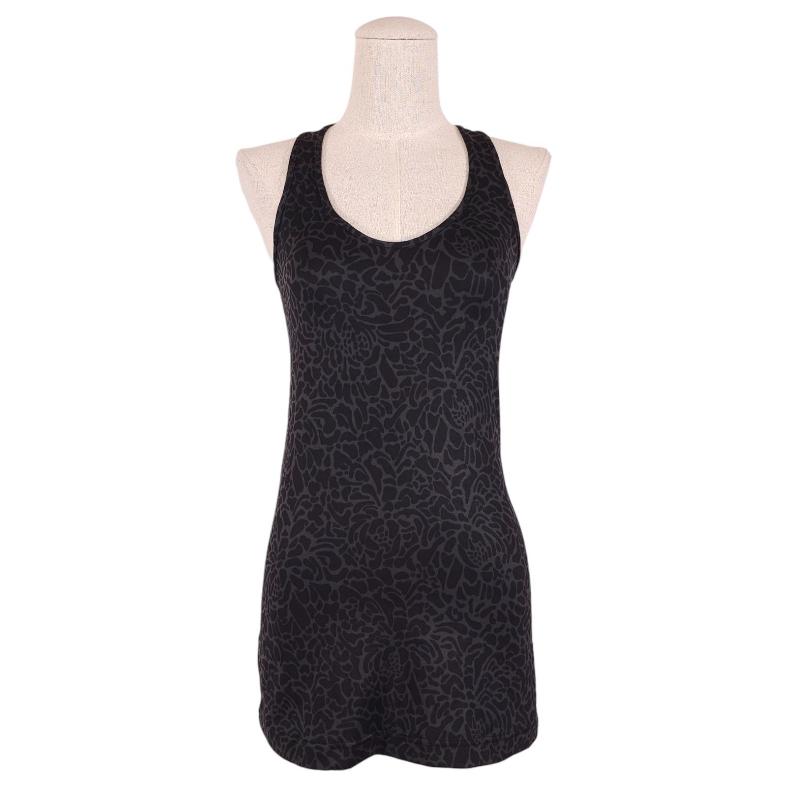 Lululemon Lululemon Cool Racerback Petal Camo Print Black Deep Coal 6 Size M / US 6-8 / IT 42-44 - 1 Thumbnail