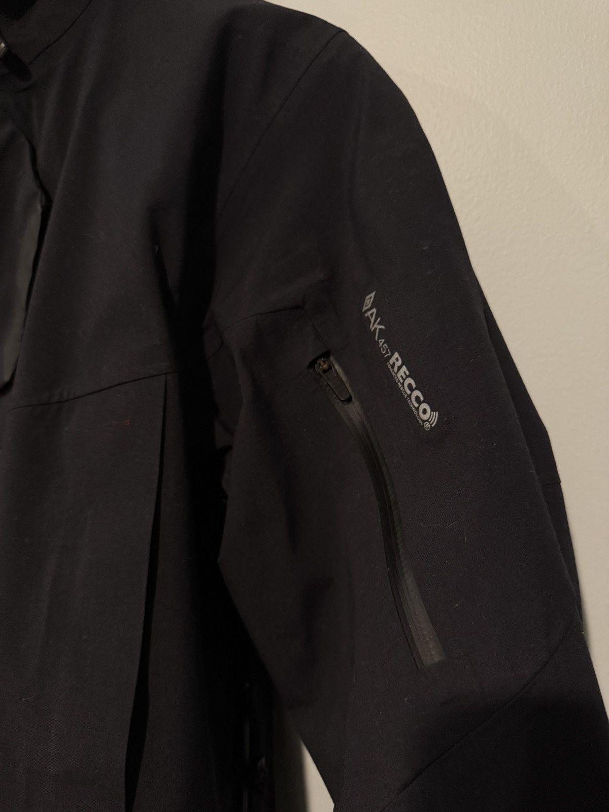 Burton Burton AK457 Japan Guide Gore-Tex Pro Jacket Black 2014 Size US L / EU 52-54 / 3 - 4 Thumbnail