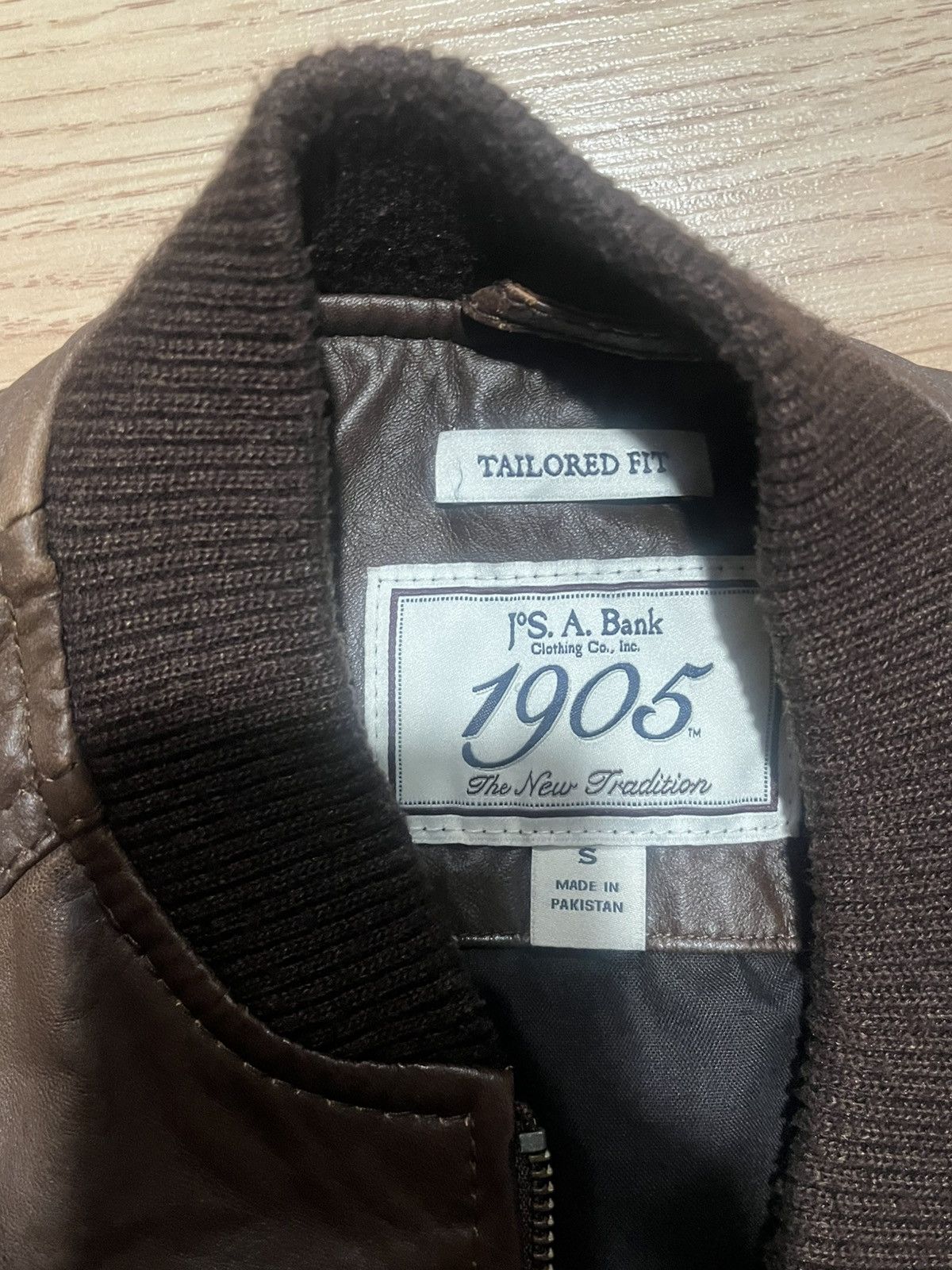Jos. A. Bank Jos A Bank Leather bomber jacket Size US S / EU 44-46 / 1 - 2 Thumbnail