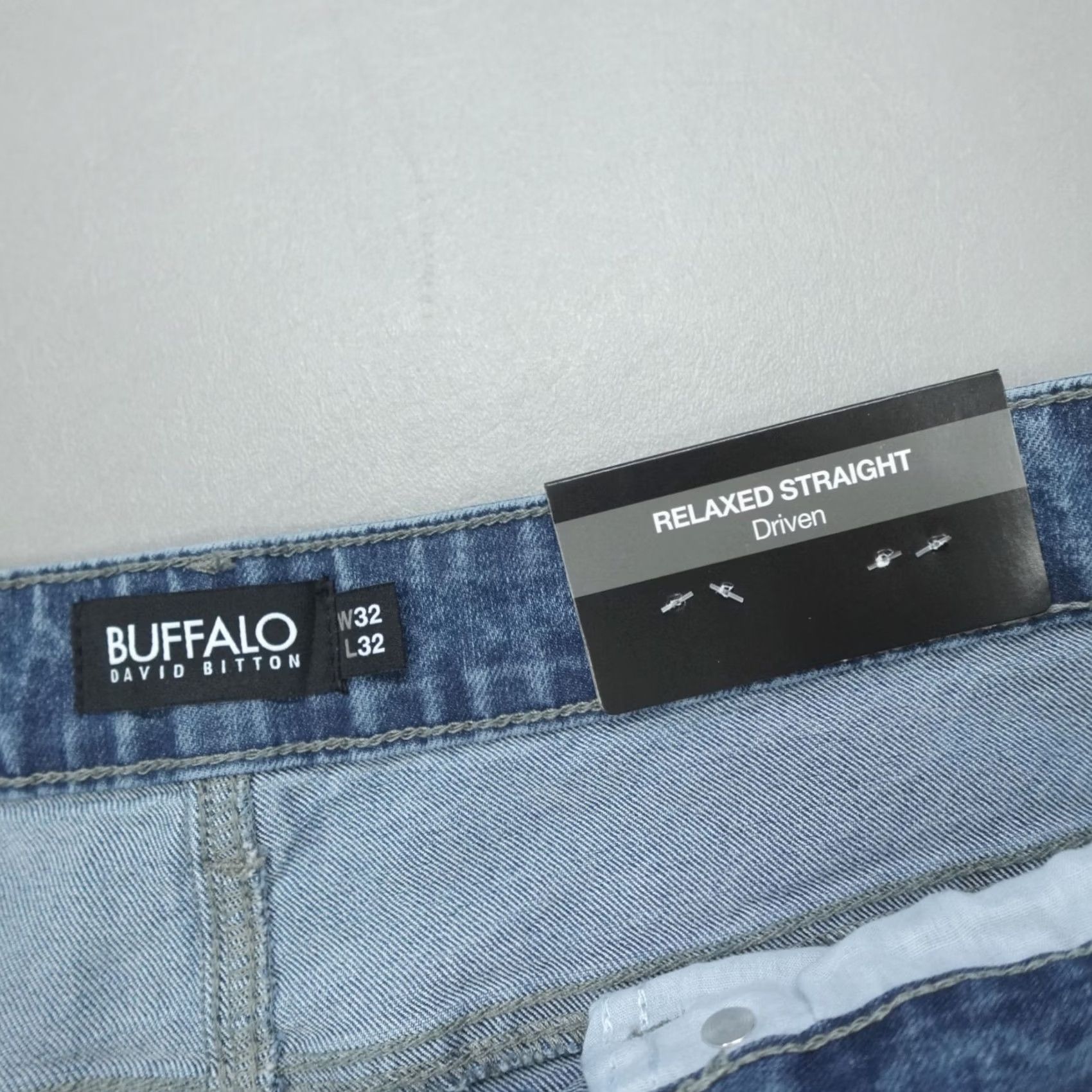 Buffalo David Bitton Buffalo David Bitton Jeans Relaxed Straight Jeans Men Size 32x32 Blue Denim 5-Pocket Design Stretch Comfort Autumn Winter Summer Spring Mens Size US 34 / EU 50 - 3 Thumbnail