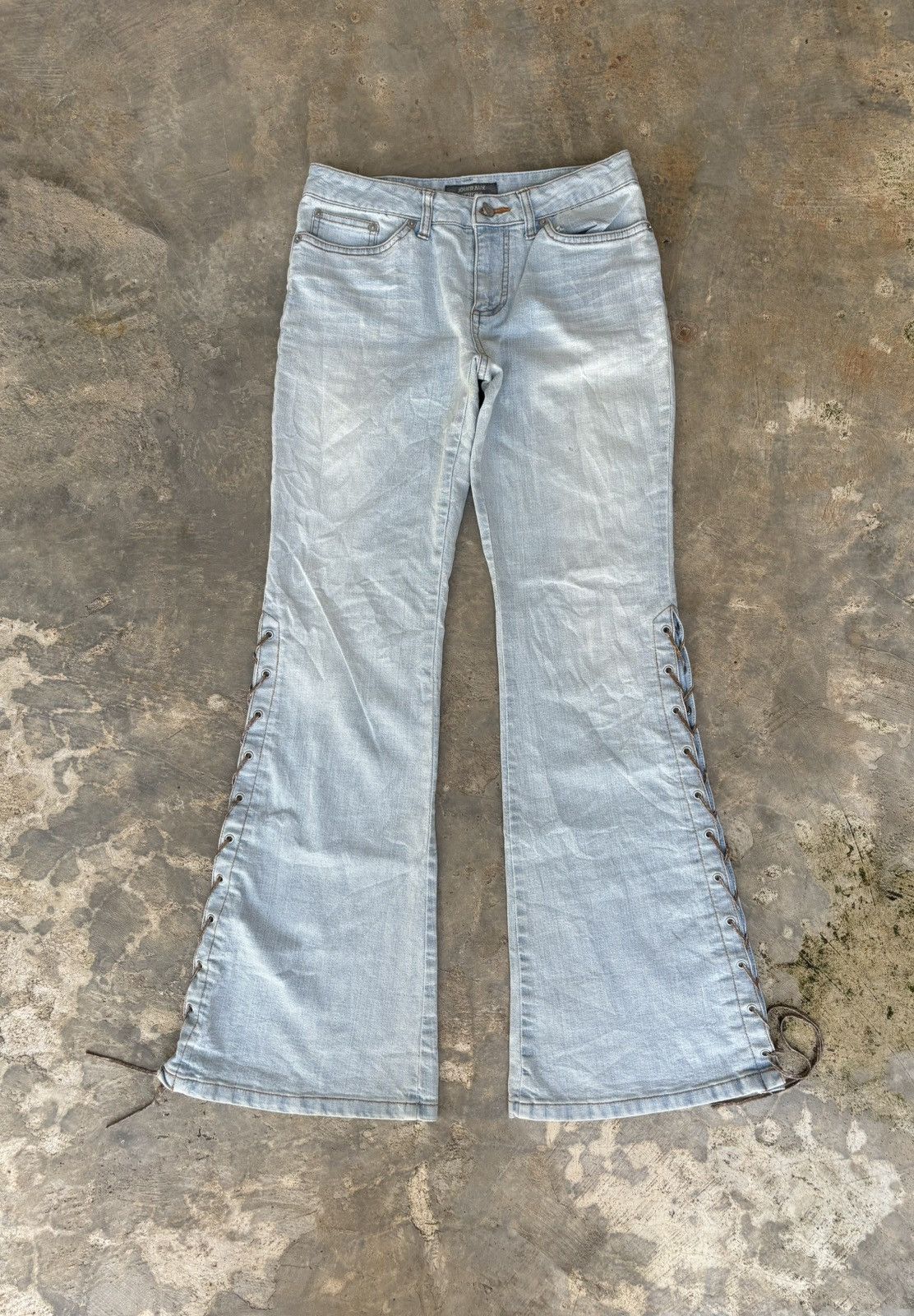 Tornado Mart Flare Jouer aux echecs Tornado mart Style Bootcut jeans Size US 28 / EU 44 - 1 Thumbnail