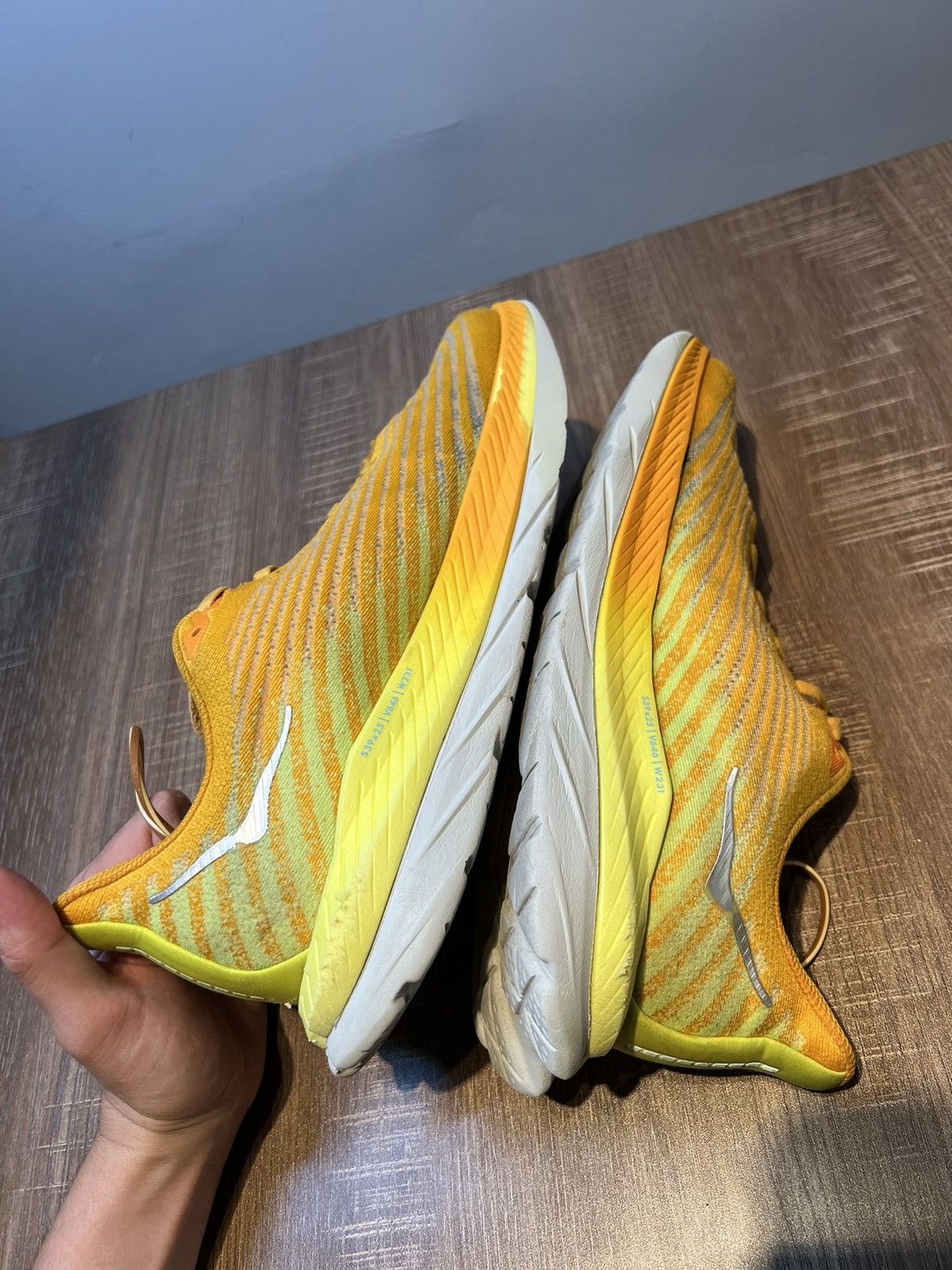 Hoka Size 12 D Hoka One One Mach 5 Radiant Yellow Evening Size US 12 / EU 45 - 5 Thumbnail