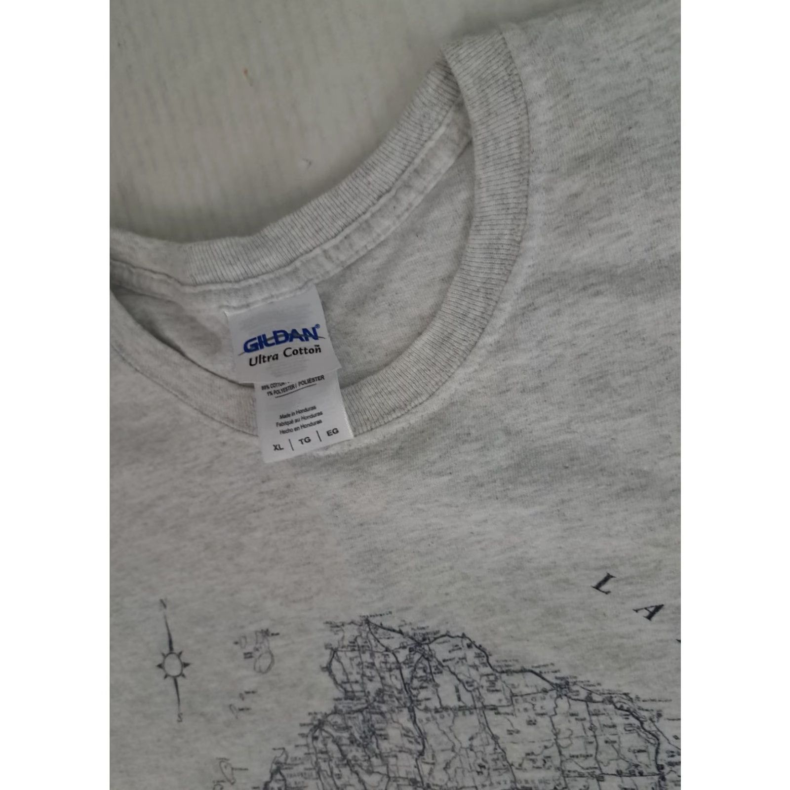 Gildan VINTAGE Michigan Printed Map 2 Sided Long Sleeve T-Shirt XL Grey Gildan Shirt Unisex Adults Men Women Size US XL / EU 56 / 4 - 2 Thumbnail