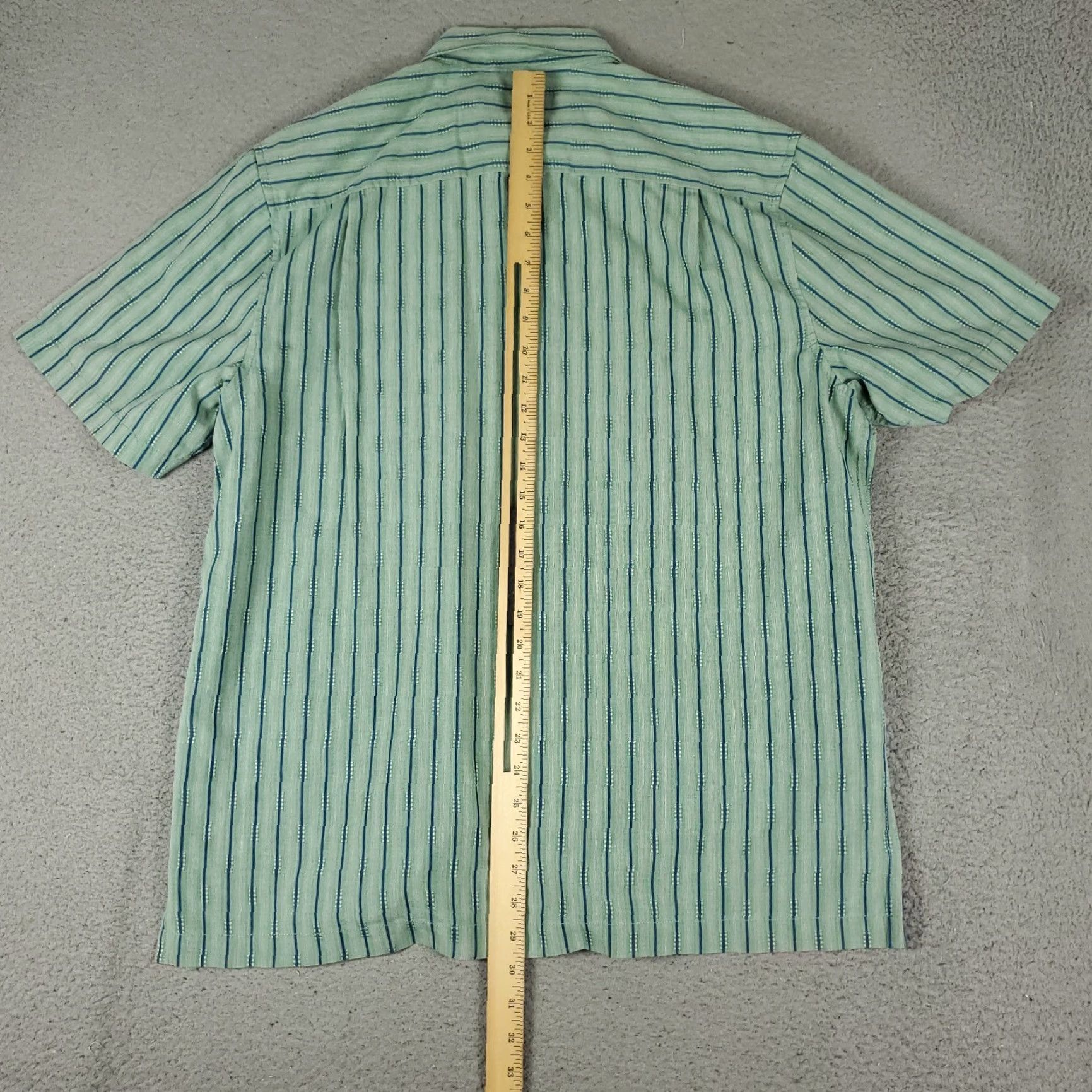 Tommy Bahama Tommy Bahama Shirt Mens Large Green Striped Silk Camp Collar Hawaiian Button Up Shirt Size US L / EU 52-54 / 3 - 3 Thumbnail