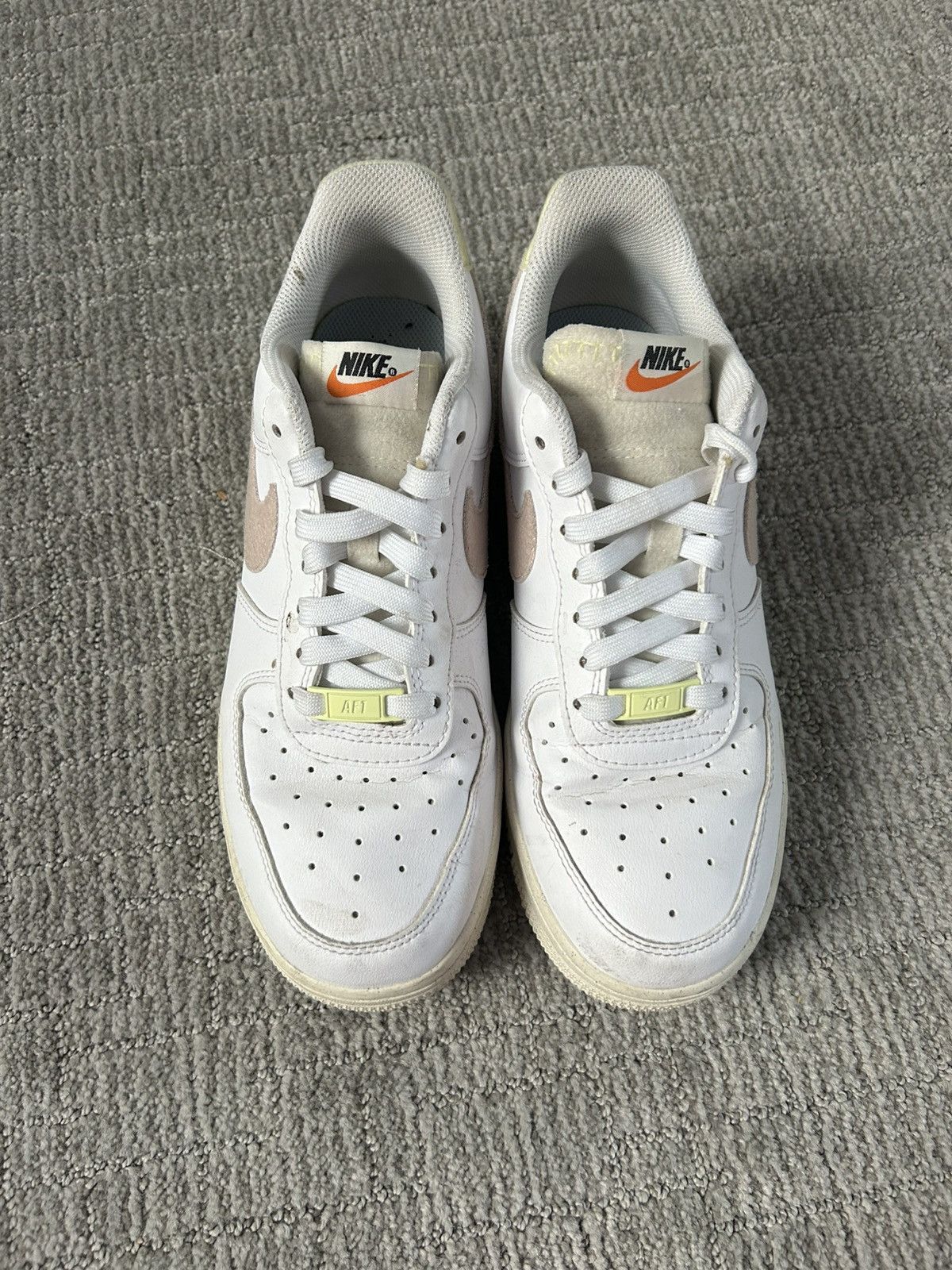 Nike Nike Air Force 1 Butterfly and Flower White and Pink Size US 8 / IT 38 - 2 Thumbnail