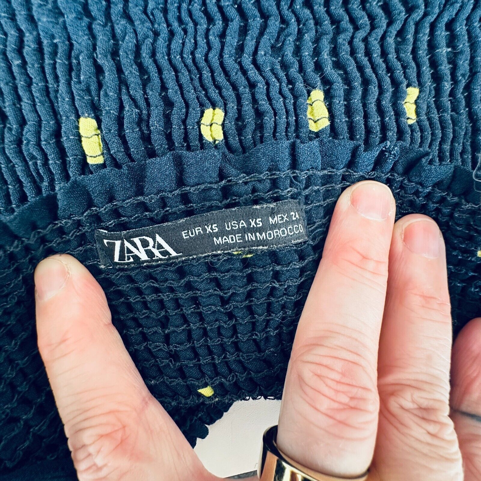 Zara Zara Navy & Yellow Polka Dot Smocked Tube Top XS Size XS / US 0-2 / IT 36-38 - 9 Thumbnail