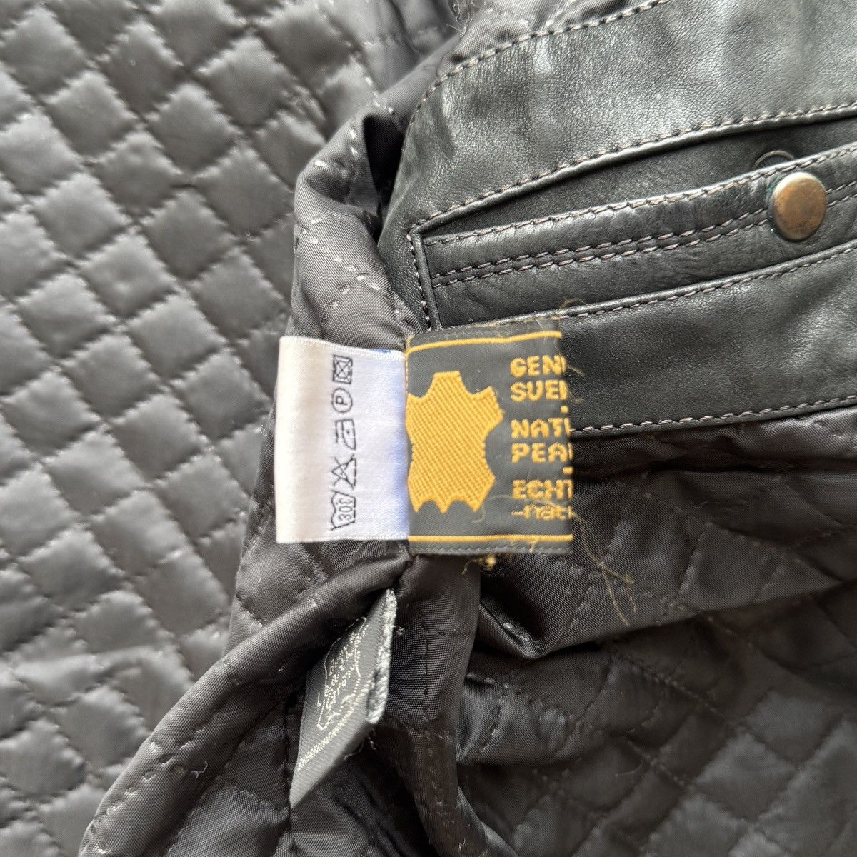 Adidas Adidas Equipment 90s Vintage Rare Real Faded Leather Jacket Size US L / EU 52-54 / 3 - 21 Thumbnail