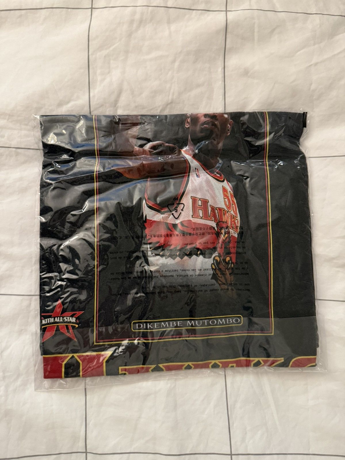 Kith Kith NBA All-Star Atlanta Hawks Dikembe Mutombo Vintage Tee Size US XL / EU 56 / 4 - 7 Thumbnail