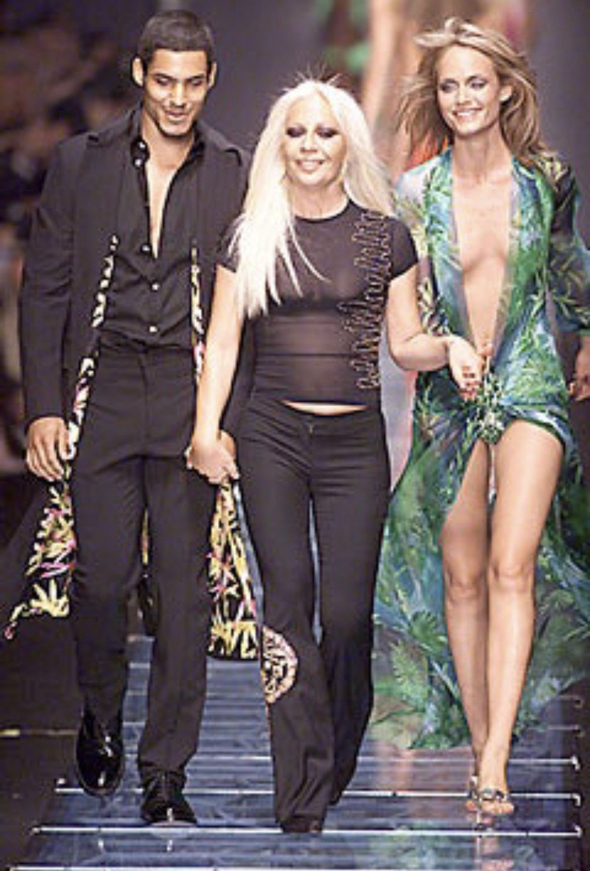 Versace Versace Spring 2000 bamboo silk Size US M / EU 48-50 / 2 - 13 Thumbnail