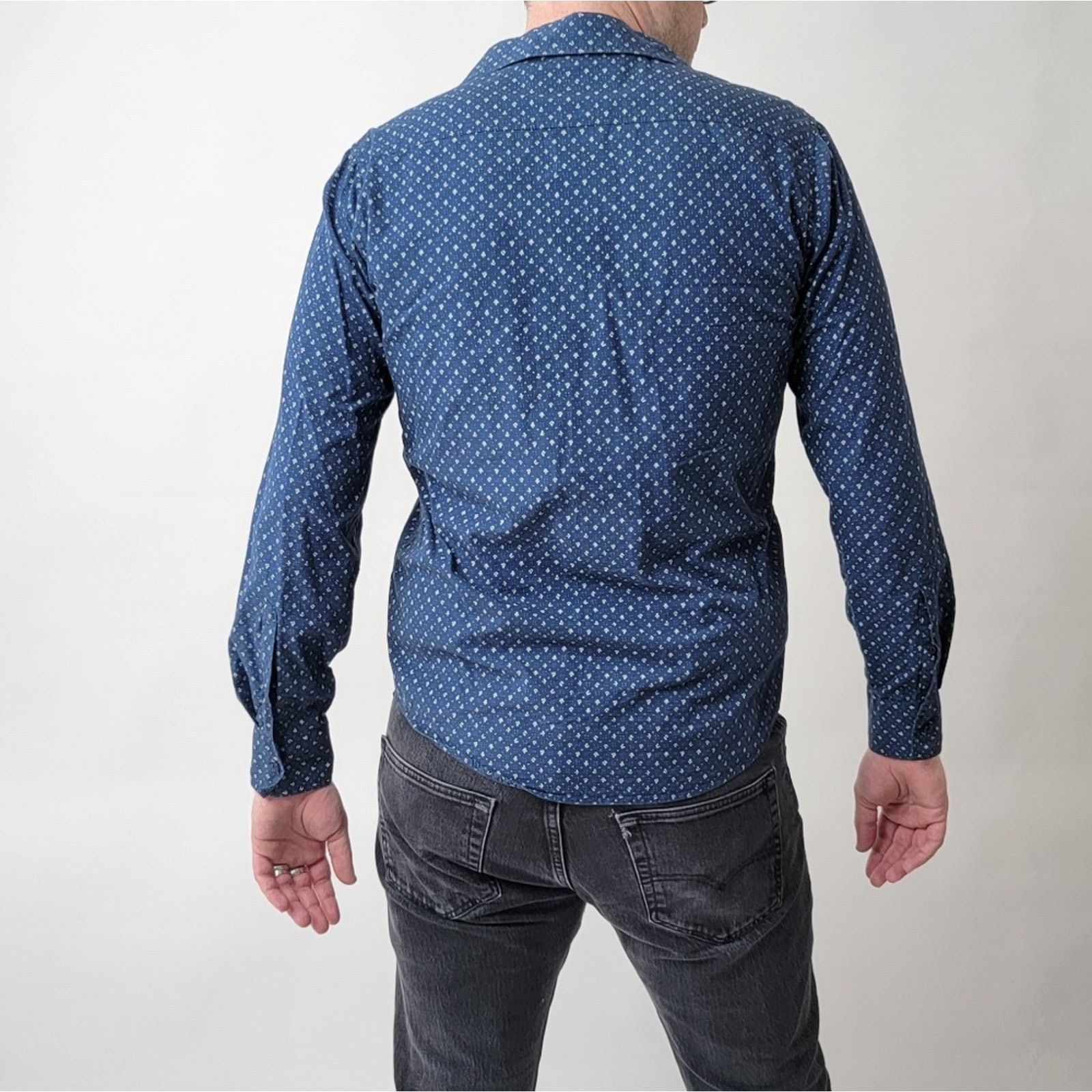 American Rag American Rag Paisley Print Slim Fitted Cut Button Down Shirt Size US M / EU 48-50 / 2 - 3 Thumbnail