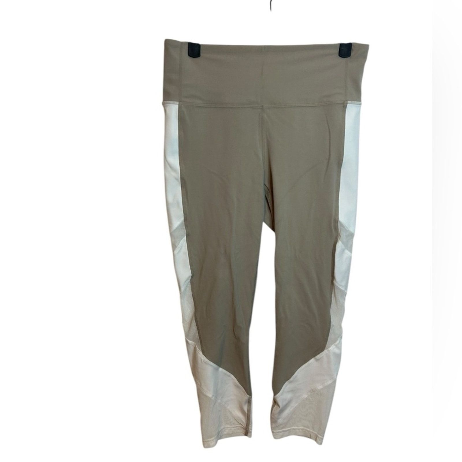 Athleta Athleta Exhale Mesh Capri Pants Size 30" / US 8 / IT 44 - 1 Thumbnail