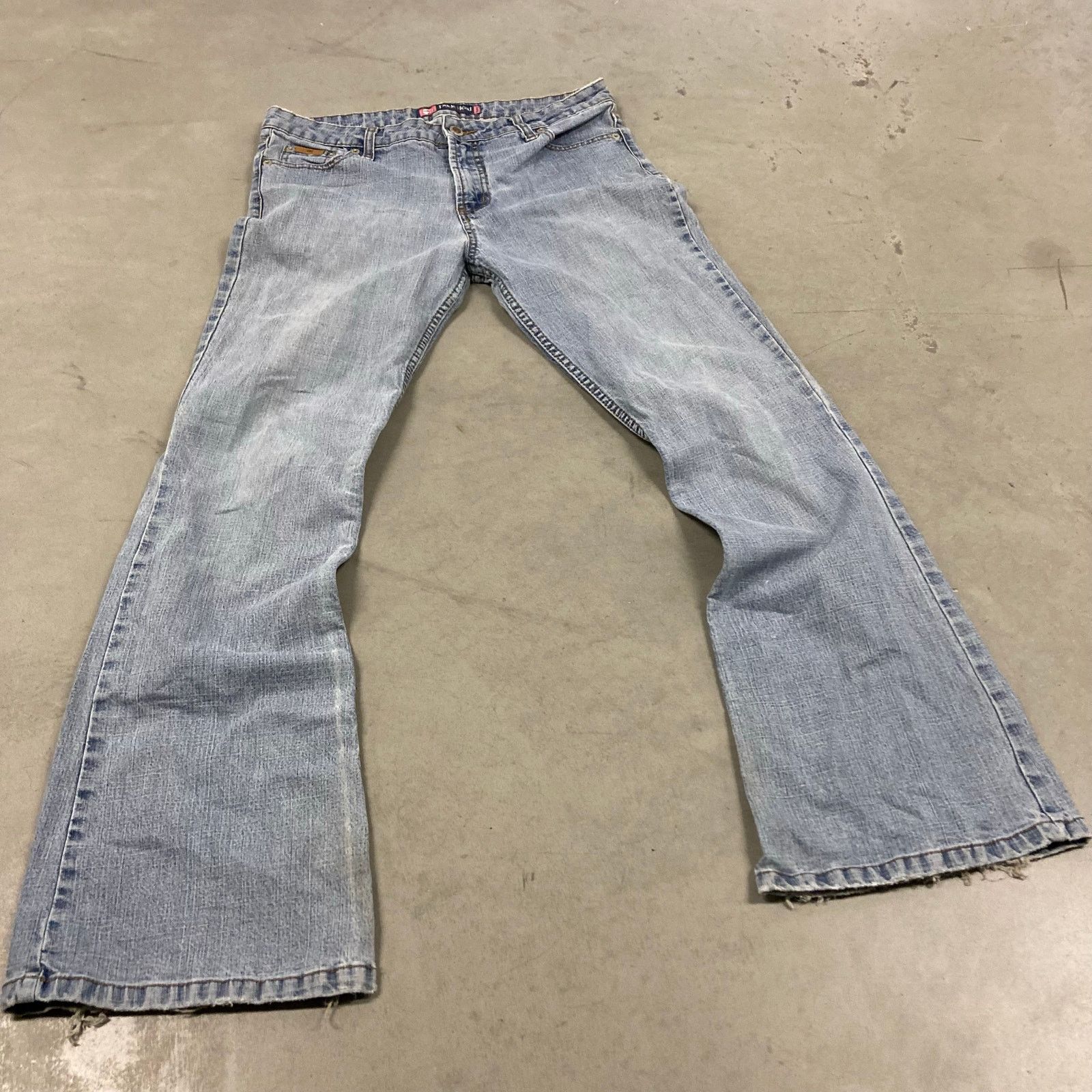 Vintage y2k low rise duck head bootcut Jeans 30x29 Size US 30 / EU 46 - 1 Thumbnail