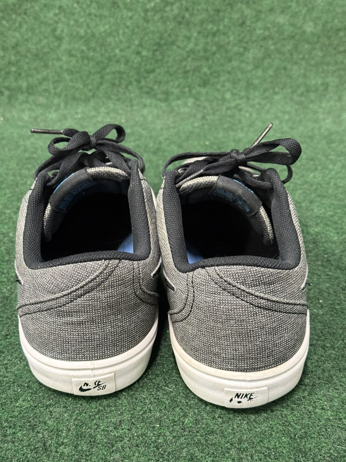 Nike SB Nike SB Check Solarsoft 8432896-004 Size US 11 / EU 44 - 6 Thumbnail