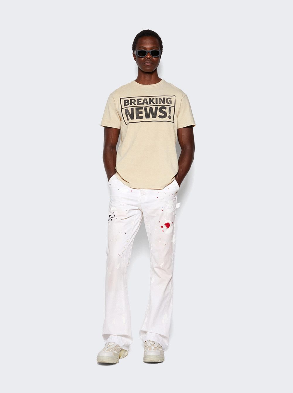 Gallery Dept. o1gr1nt0426 Breaking News T-Shirt in Antique White Size US XL / EU 56 / 4 - 2 Thumbnail