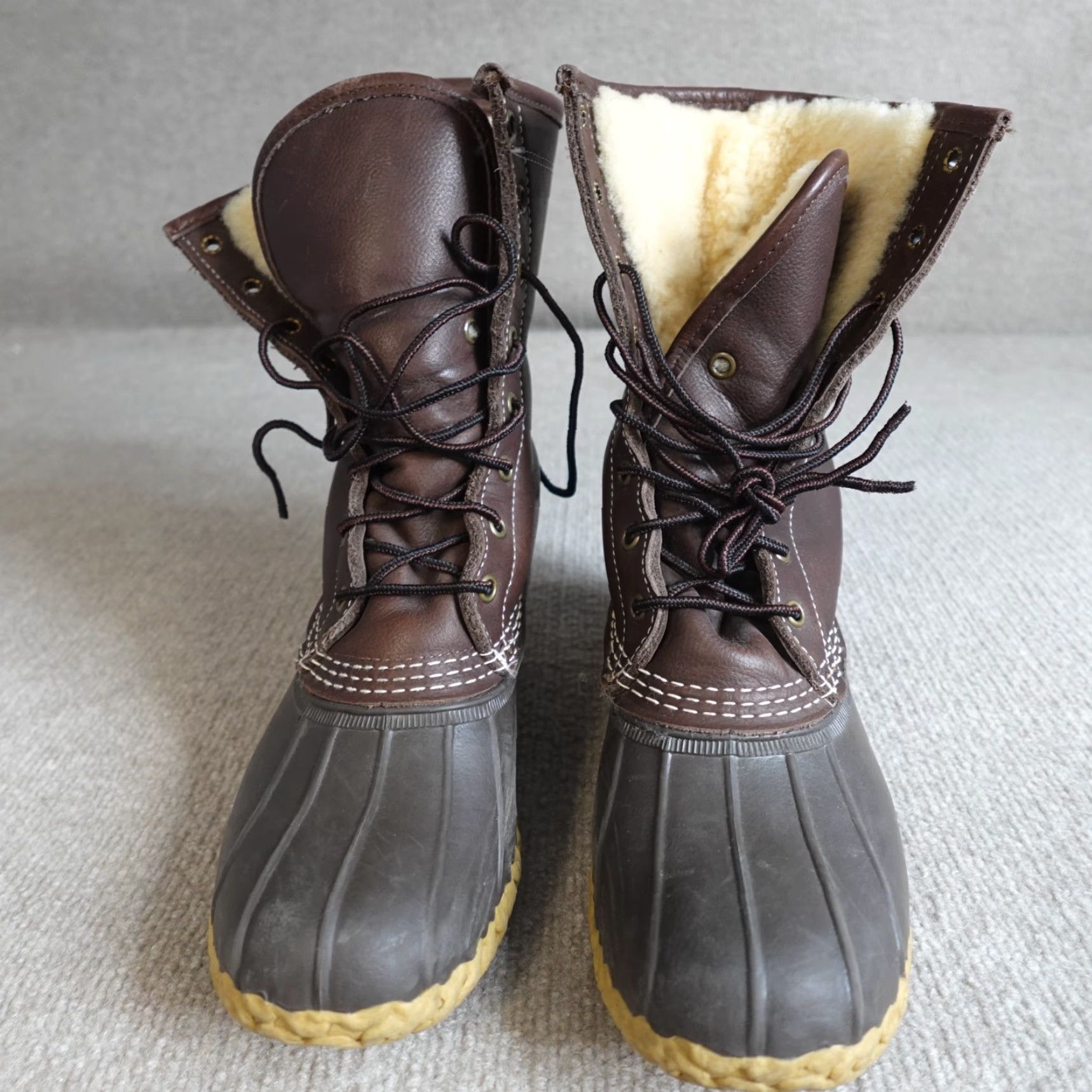 Vintage LL Bean Boots Womens 8 Brown Duck Shearling Lined 8 Eye Boots Mens Women tailored?? Size US 8 / IT 38 - 2 Thumbnail