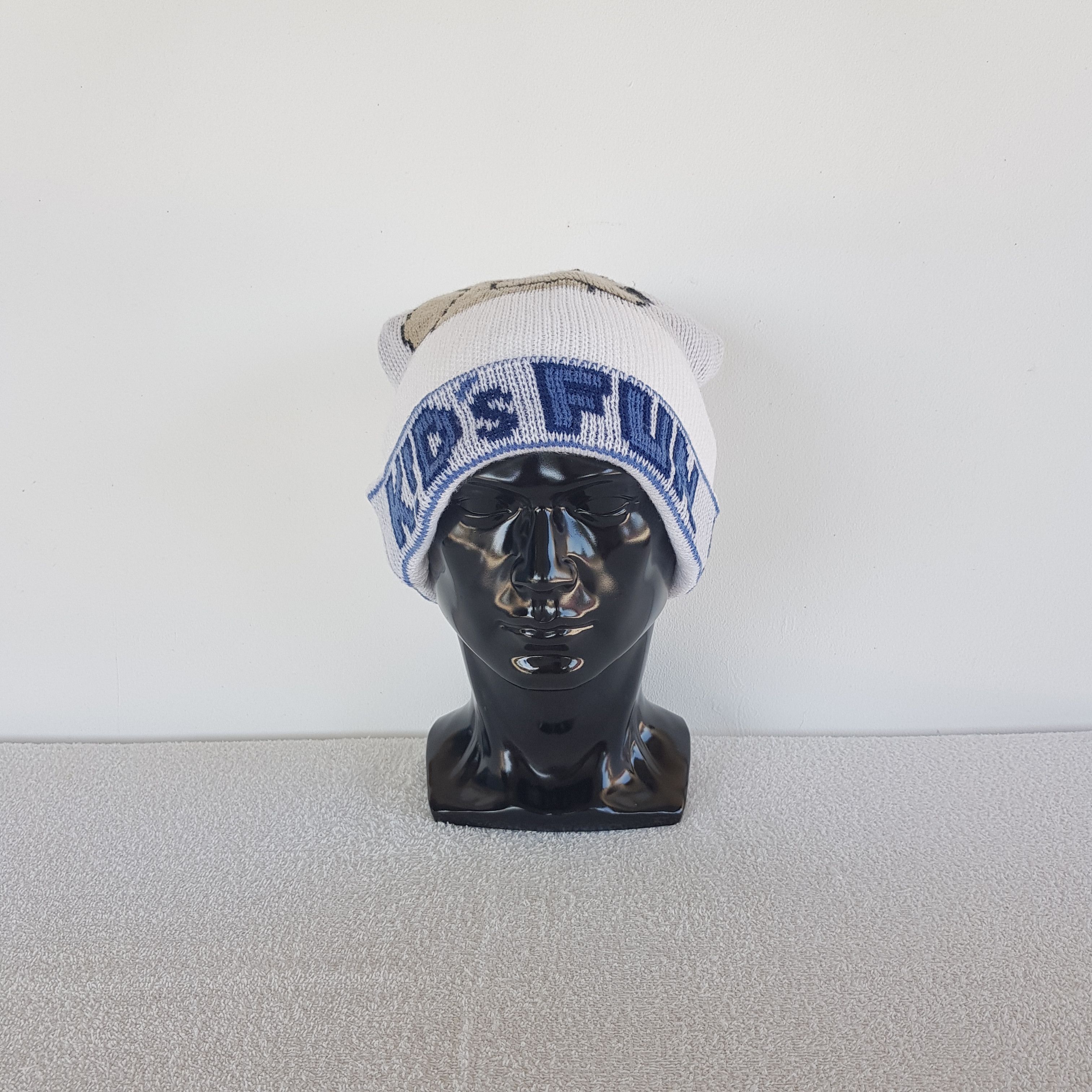 Japanese Brand Vintage 90s Kids Fun Beanie Snow Caps Hats. Size ONE SIZE - 2 Thumbnail