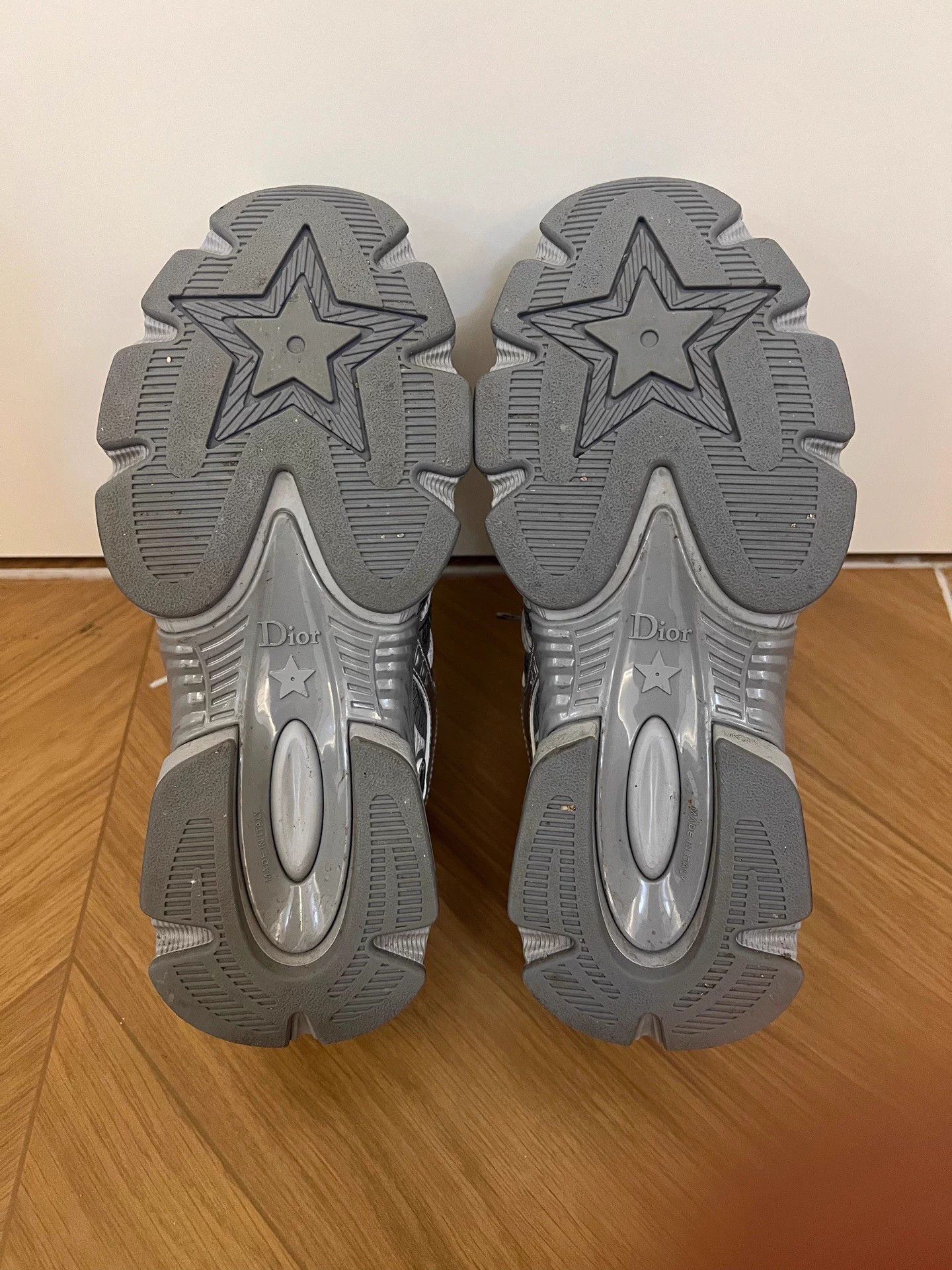Dior DIOR Chrono Women's Gray Round-Toe Low-Top Sneakers Size US 6 / IT 36 - 7 Thumbnail