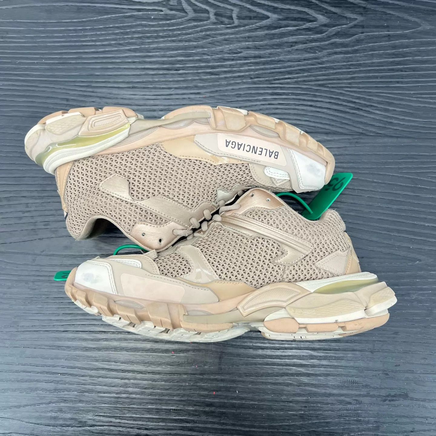 Balenciaga Balenciaga Track 3 Distressed Beige 38 Near New Size US 8 / IT 38 - 3 Thumbnail