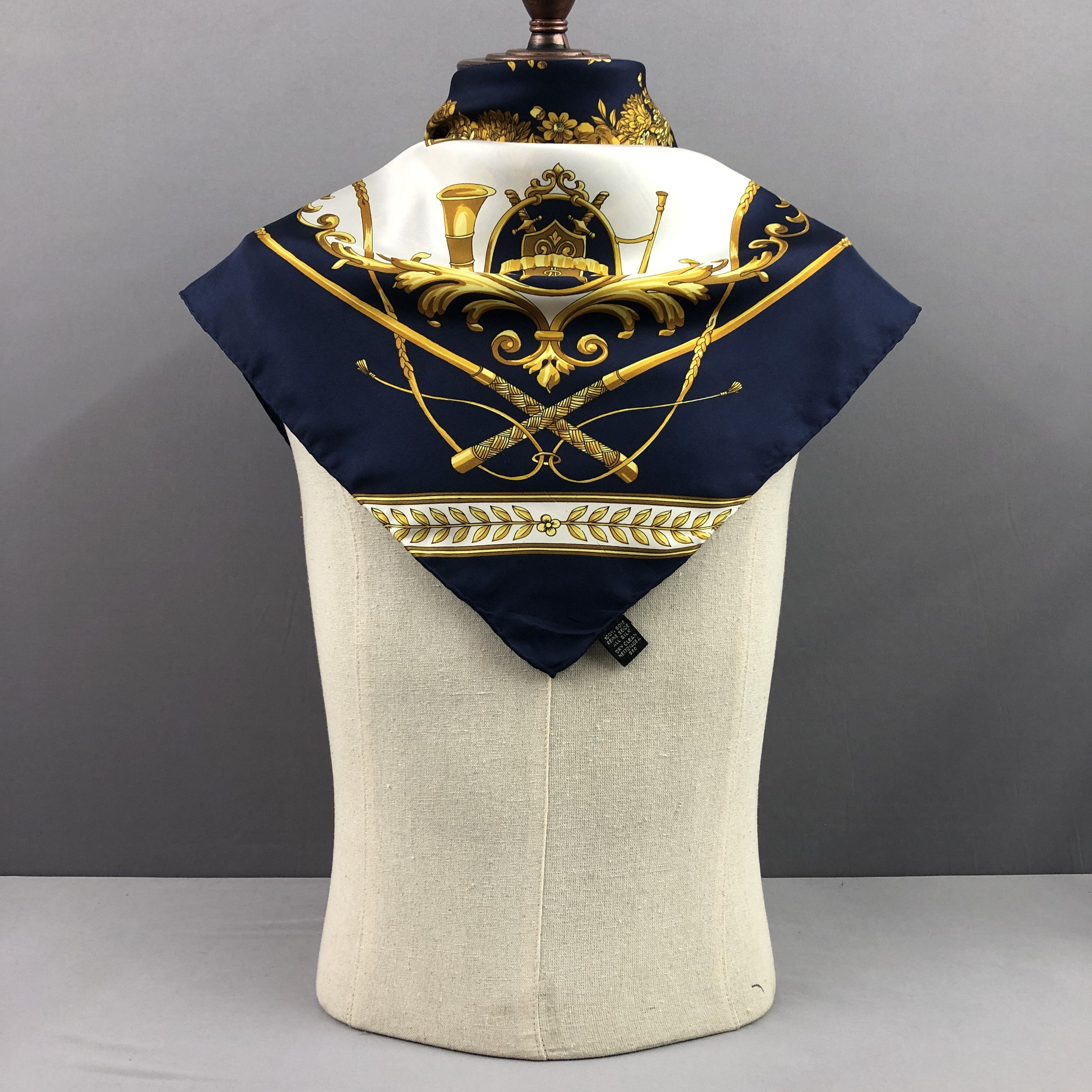 Other × Vintage Vintage Erre SILK Scarf Twill Stole Wraps Scarves Size ONE SIZE - 2 Thumbnail