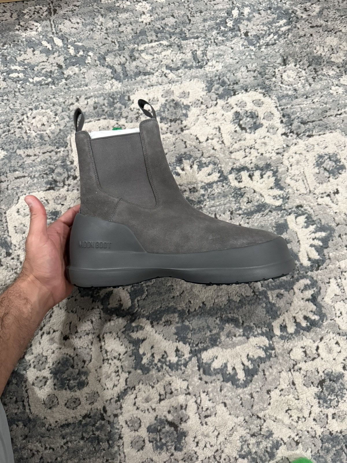 Moon Boot Moon Boots Men’s Luna Chelsea Suede Anthracite Size 10.5 Size US 10.5 / EU 43-44 - 5 Thumbnail