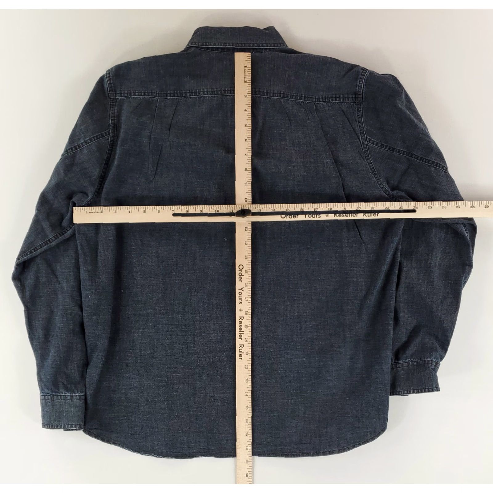 Carbon2Cobalt **Carbon 2 Cobalt Men's L Gray Chambray Button Down Long Sleeve Shirt** User: Carbon 2 Cobalt Men's L Gray Chambray Button Down Long Sleeve Shirt Size US L / EU 52-54 / 3 - 6 Thumbnail