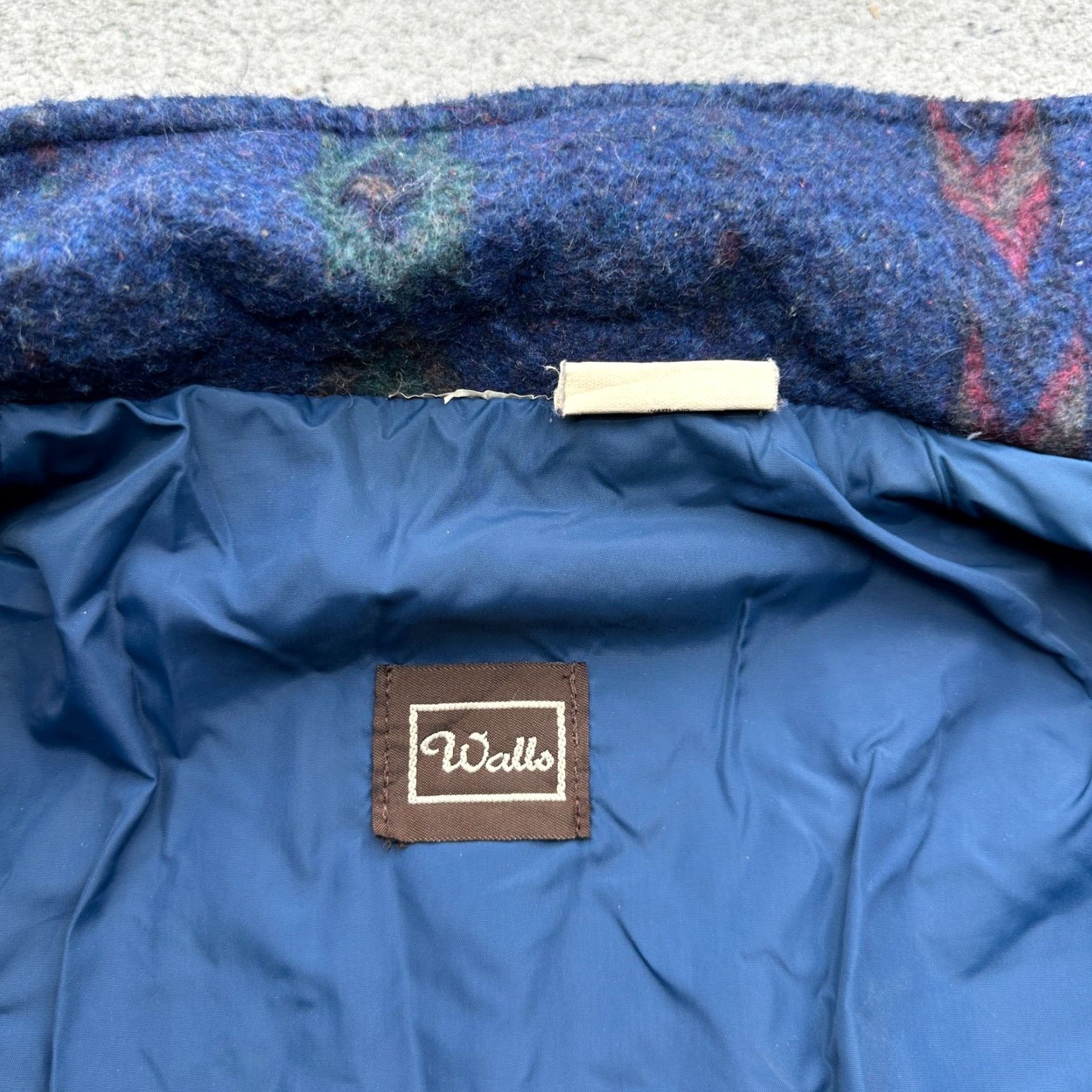 Walls VINTAGE Walls Mountain Aztec Western Southwestern Bomber Jacket Mens XL Blue Zip Size US XL / EU 56 / 4 - 2 Thumbnail