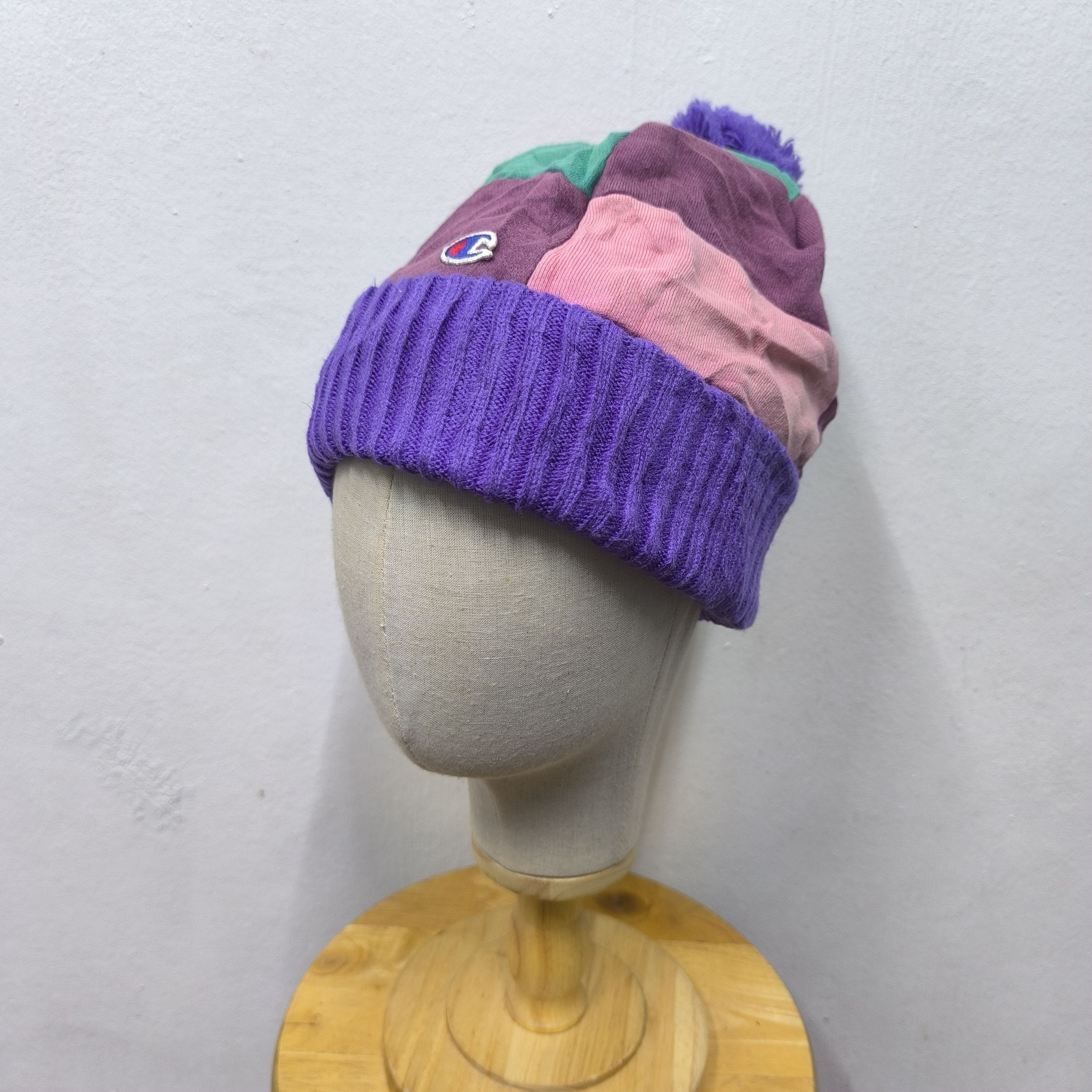 Champion 💥 Champion center logo multicolor patchwork beanie hat Size ONE SIZE - 2 Thumbnail
