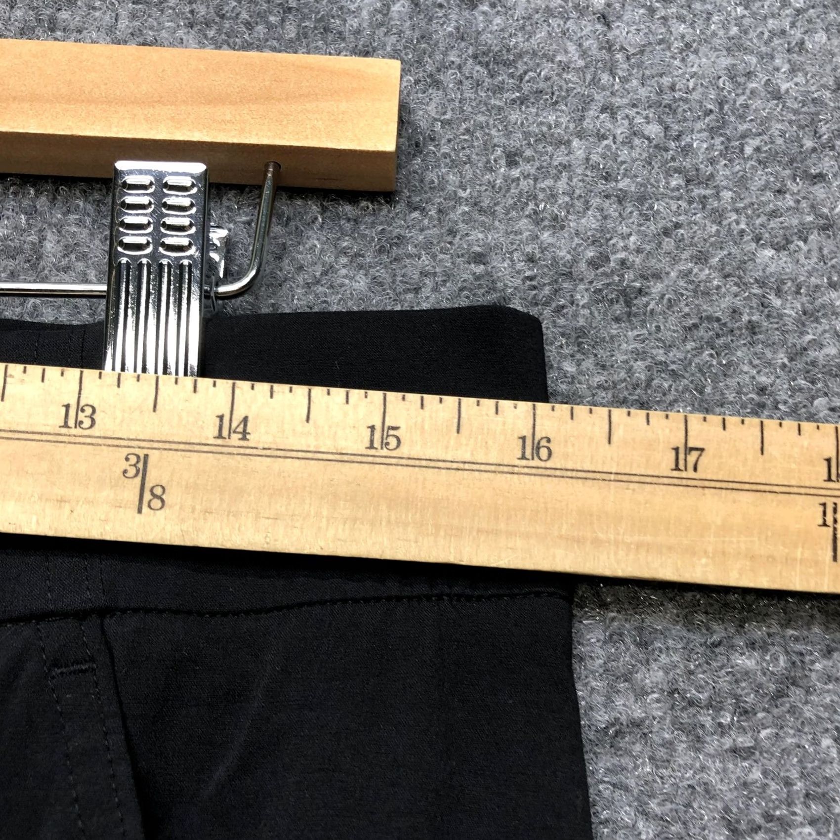 Vintage Columbia Womens Medium Black Omni-Shield Hiking Pants Straight Leg Pull On Casual Travel Khaki 32 In Inseam Size 32" / US 10 / IT 46 - 2 Thumbnail