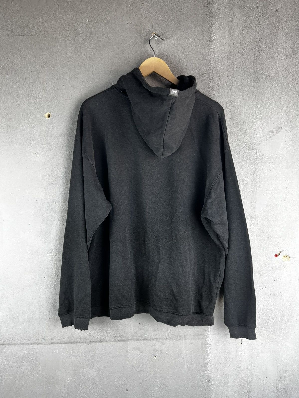Quiksilver Vintage Quicksilver Hoodie Mens Pullover Faded Distressed Size US XXL / EU 58 / 5 - 10 Thumbnail