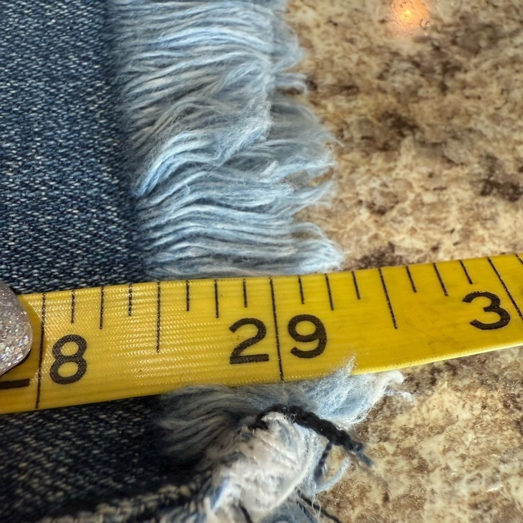 Kancan USA KanCan Medium Wash Cropped Jeans Size 30" / US 8 / IT 44 - 8 Thumbnail
