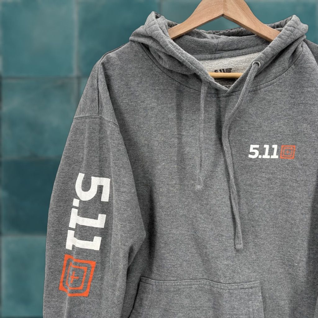 Vintage 5.11 Tactical Hoodie Adult Large Gray Pullover Fleece Graphic Workwear Mens Size US L / EU 52-54 / 3 - 1 Thumbnail