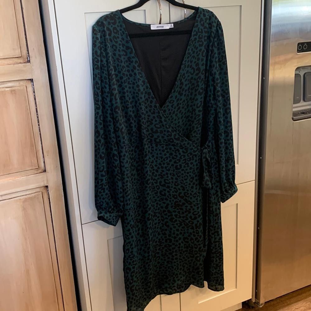 Designer JustFab wrap dress - 1X Size XL / US 12-14 / IT 48-50 - 2 Thumbnail