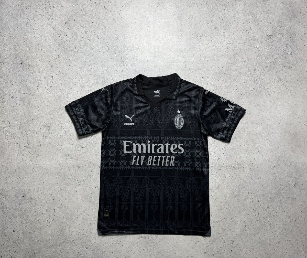 Puma Puma AC Milan 2023/2024 Soccer Jersey Size US M / EU 48-50 / 2 - 1 Thumbnail