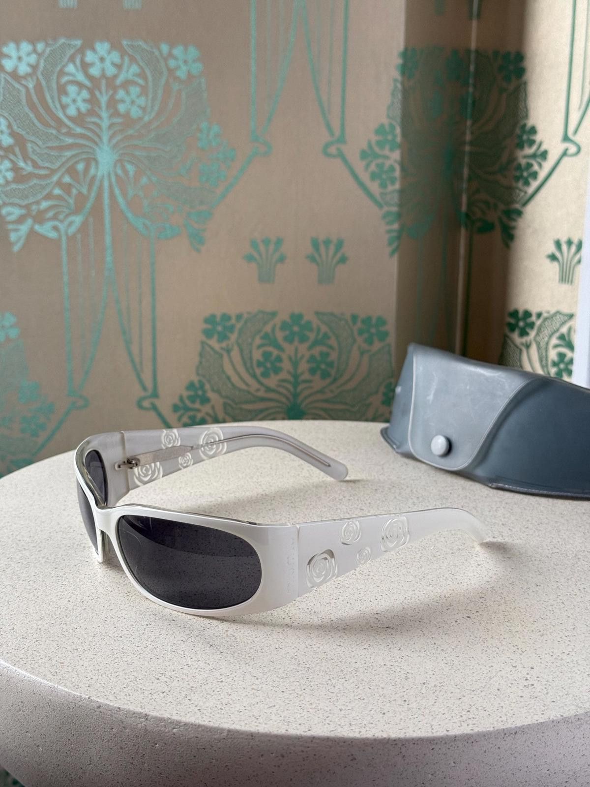 Miu Miu Vintage Miu Miu Logo Rose Wraparound White Women Sunglasses Size ONE SIZE - 1 Thumbnail