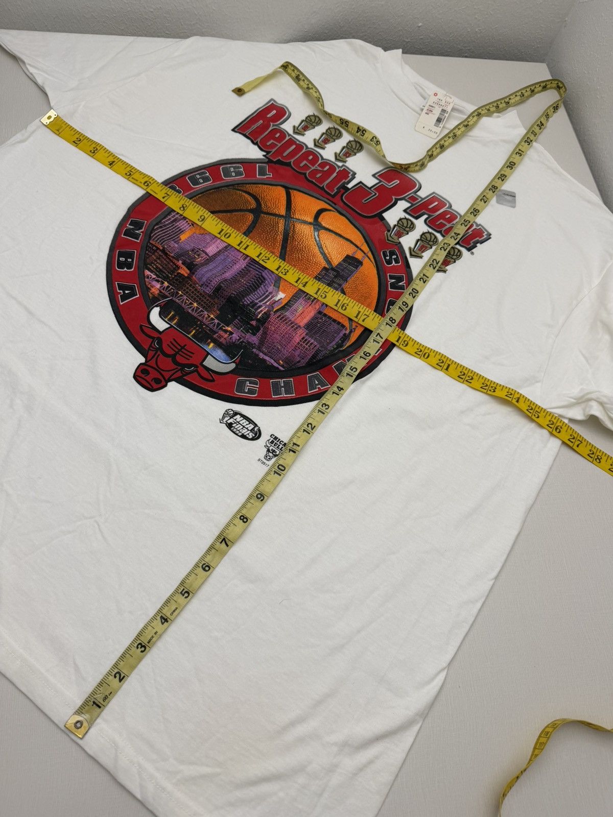 Starter Vintage 90s Chicago Bulls Repeat 3Peat 1998 NBA World Champs Size US XXL / EU 58 / 5 - 4 Thumbnail