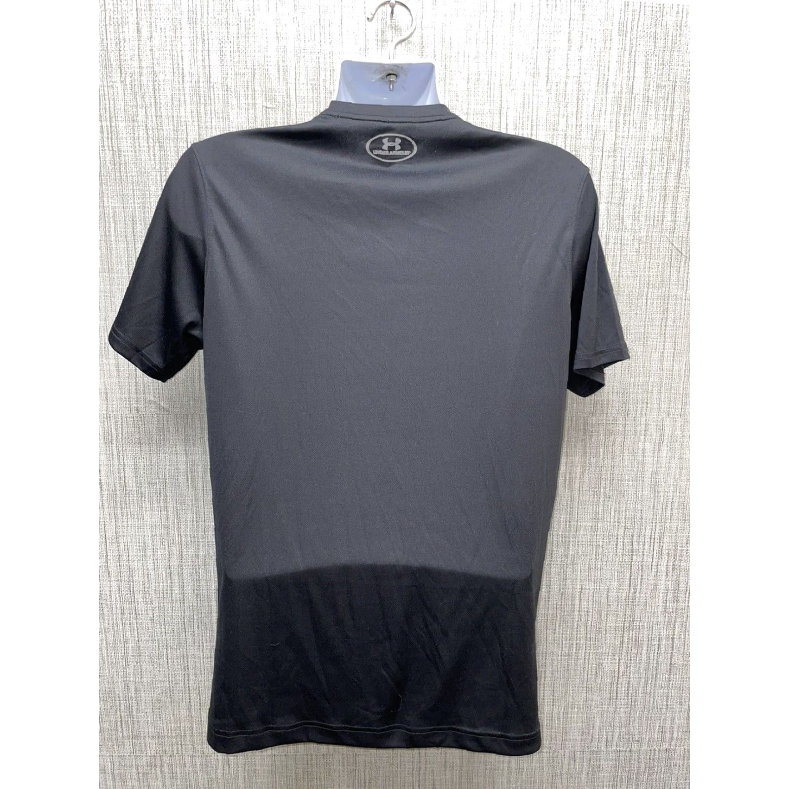 Under Armour VINTAGE Under Armour Athletic T-Shirt Mens M Black Activewear HearGear Loose Size US M / EU 48-50 / 2 - 5 Thumbnail