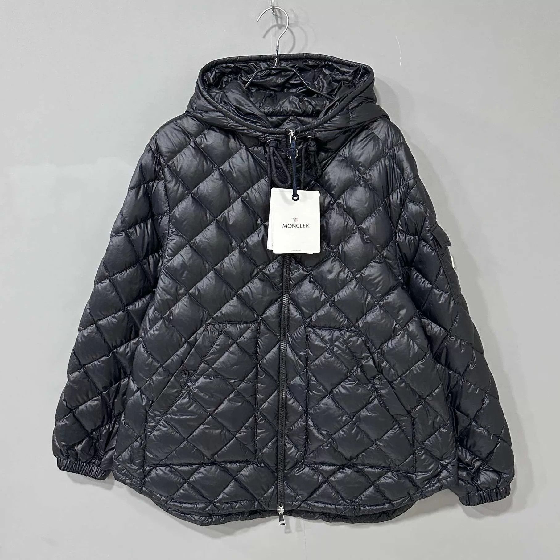 Moncler Moncler black A-line quilted down jacket Size M / US 6-8 / IT 42-44 - 1 Thumbnail