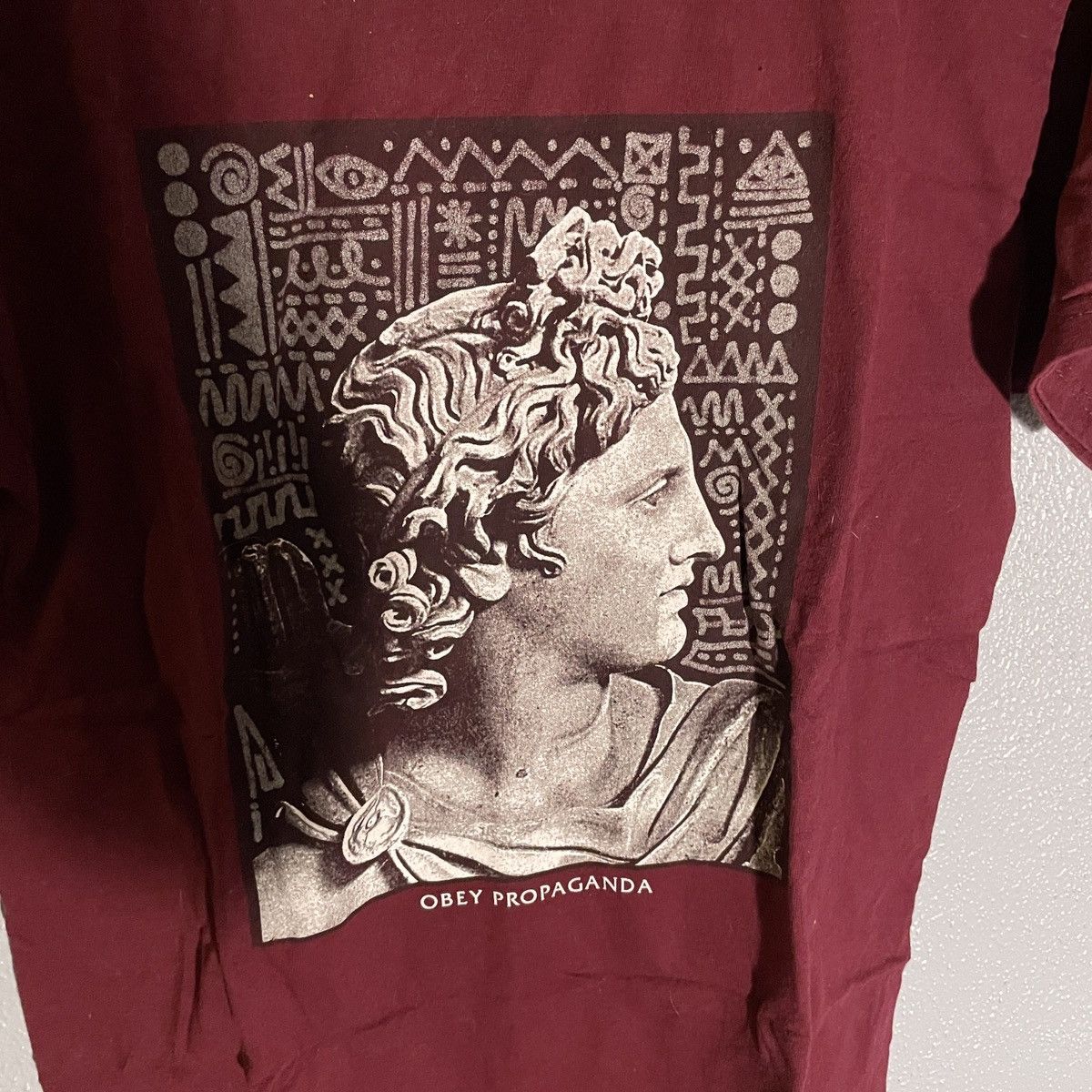 Obey Obey Maroon Graphic T Shirt Greek Bust Vaporwave Mens Size M Size US M / EU 48-50 / 2 - 3 Thumbnail