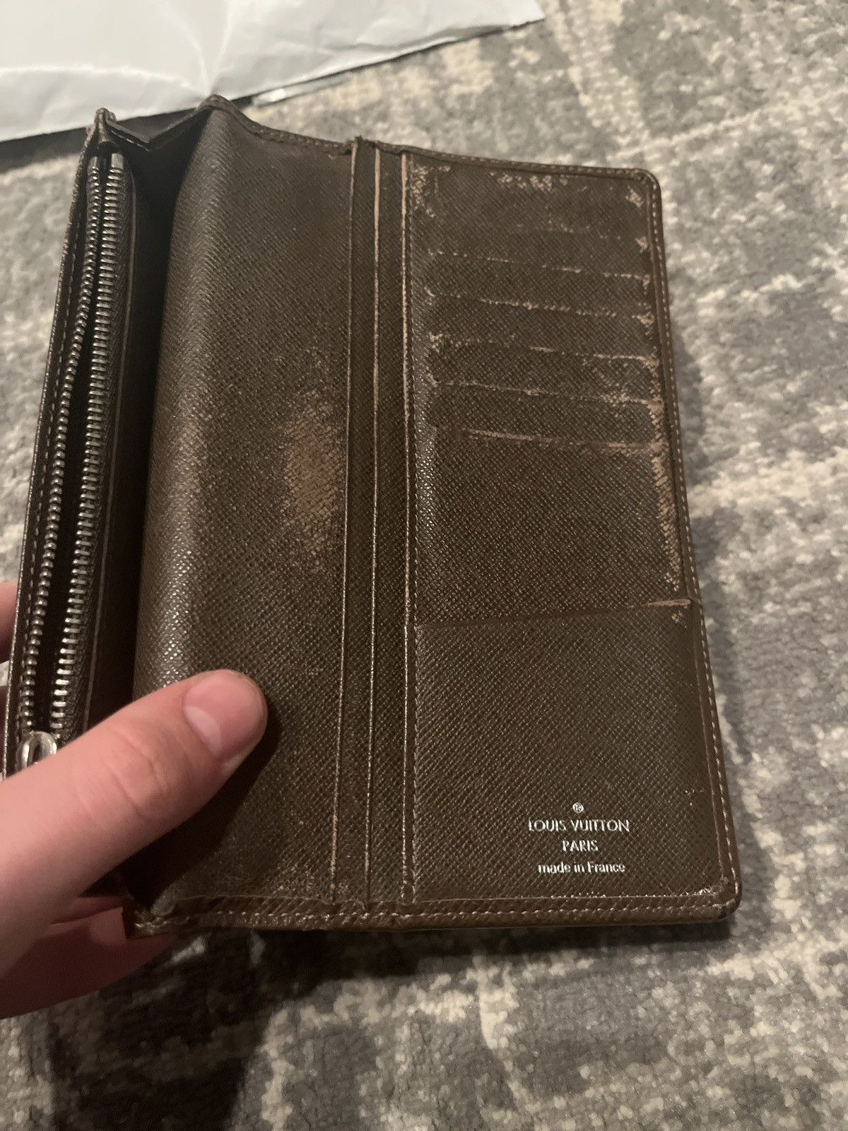 Louis Vuitton LV Brown Taiga Portefeuille Brazza Bifold Long Wallet Size ONE SIZE - 1 Thumbnail