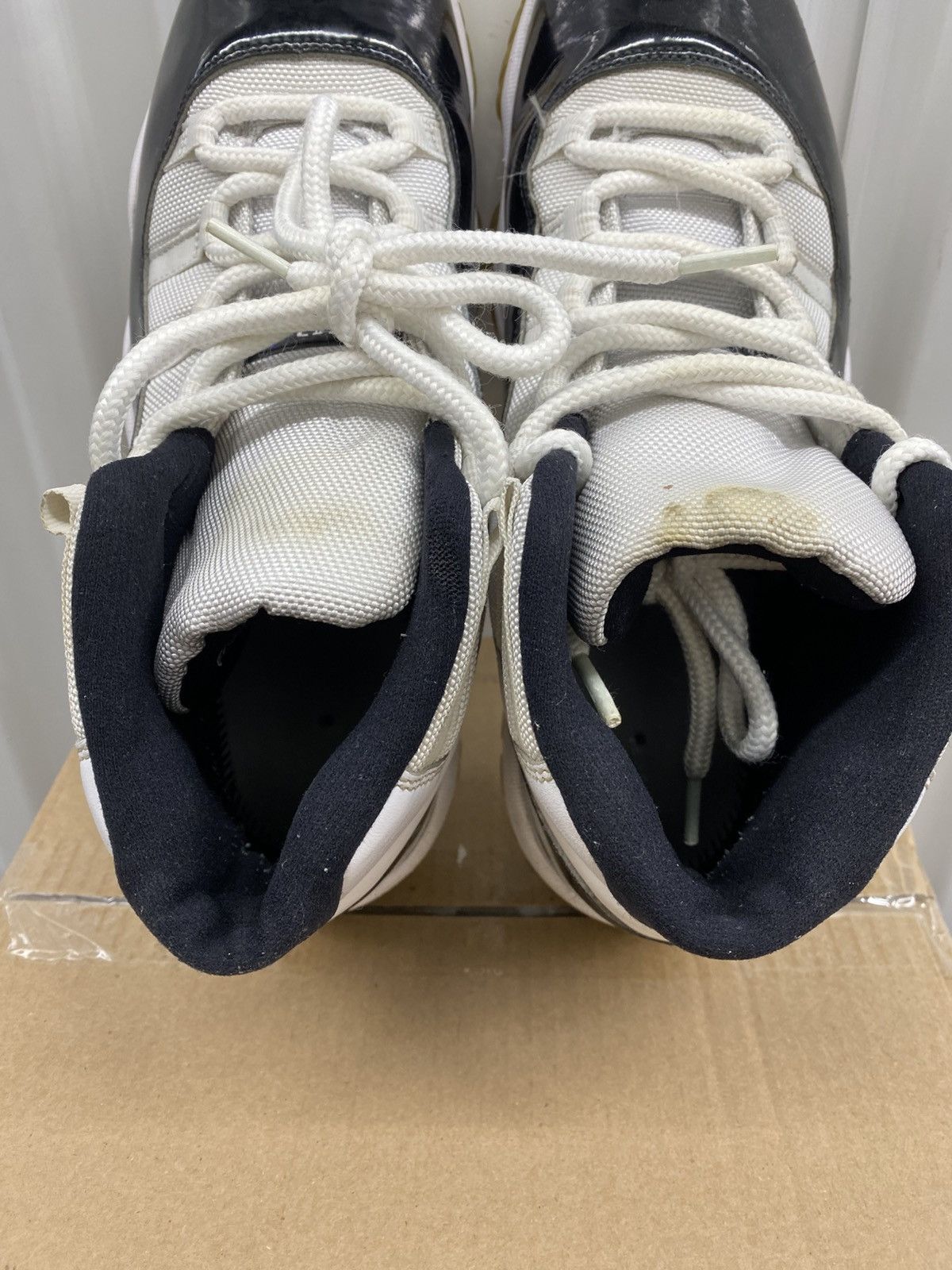 Jordan Brand Nike Air Jordan Retro 11 Concord 2018 Size 10.5 Men Size US 10.5 / EU 43-44 - 9 Thumbnail
