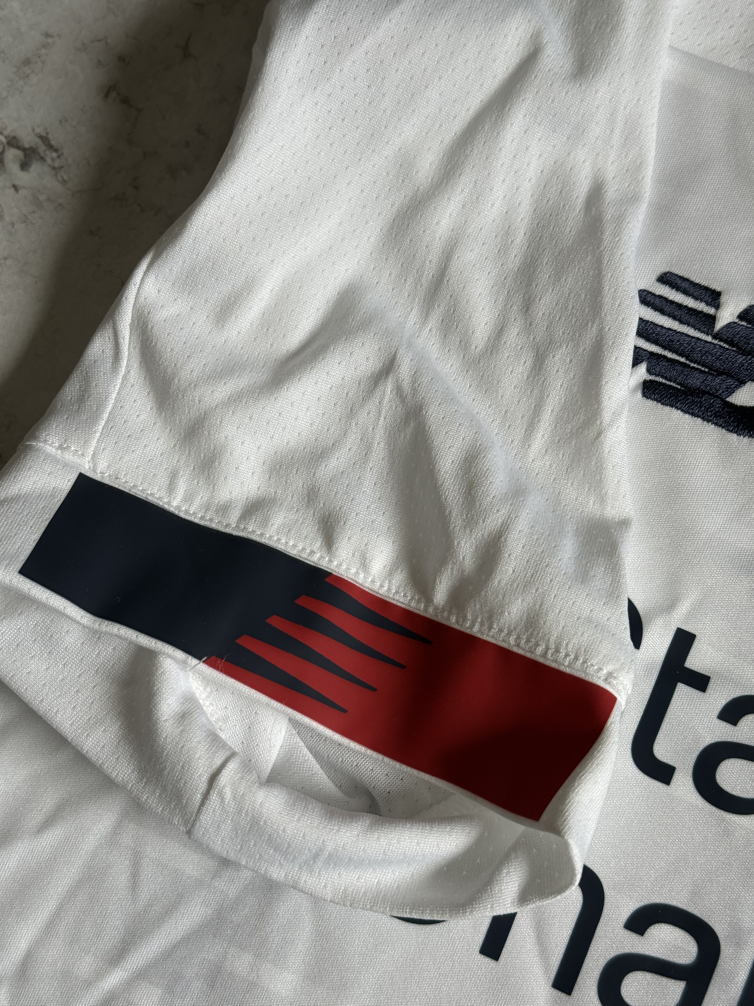 New Balance LIVERPOOL 2019 2020 AWAY FOOTBALL SHIRT SOCCER JERSEY S Size US S / EU 44-46 / 1 - 5 Thumbnail