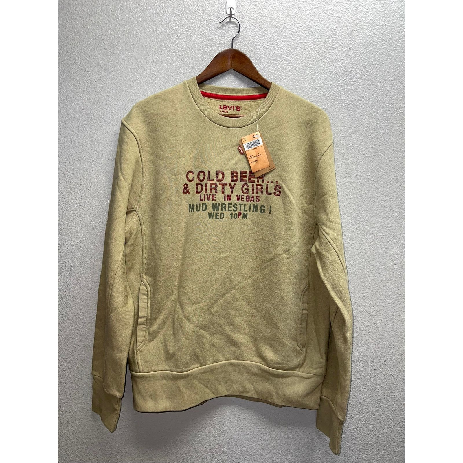 Levi's Levi Red Tab Sweatshirt Levi's Cold Beer Dirty Girls NWT Size US L / EU 52-54 / 3 - 1 Thumbnail