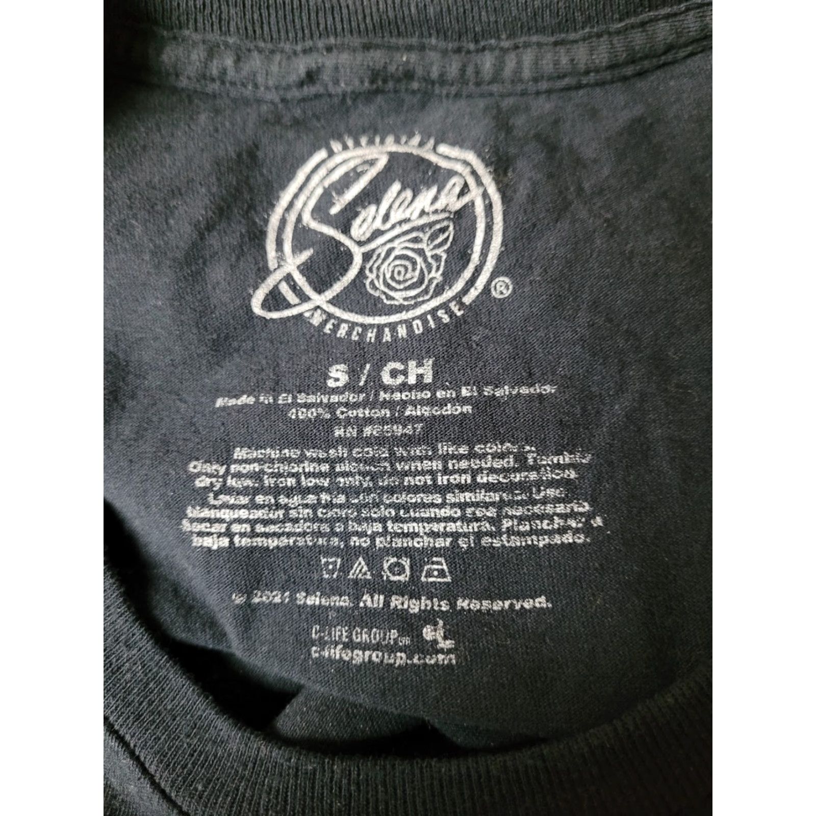 Forever 21 Selena Shirt Unisex Adults 90s Music Graphic Tee Black Small Cotton Crew Neck Short Sleeve Memorial T Shirt Tejano Size US S / EU 44-46 / 1 - 2 Thumbnail