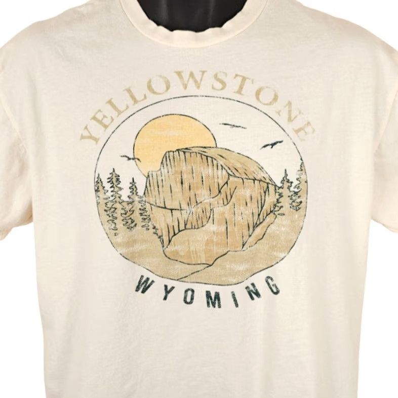 Vintage Yellowstone National Park T Shirt Mens Size Small Cream Wyoming Travel Tee Size US S / EU 44-46 / 1 - 2 Thumbnail
