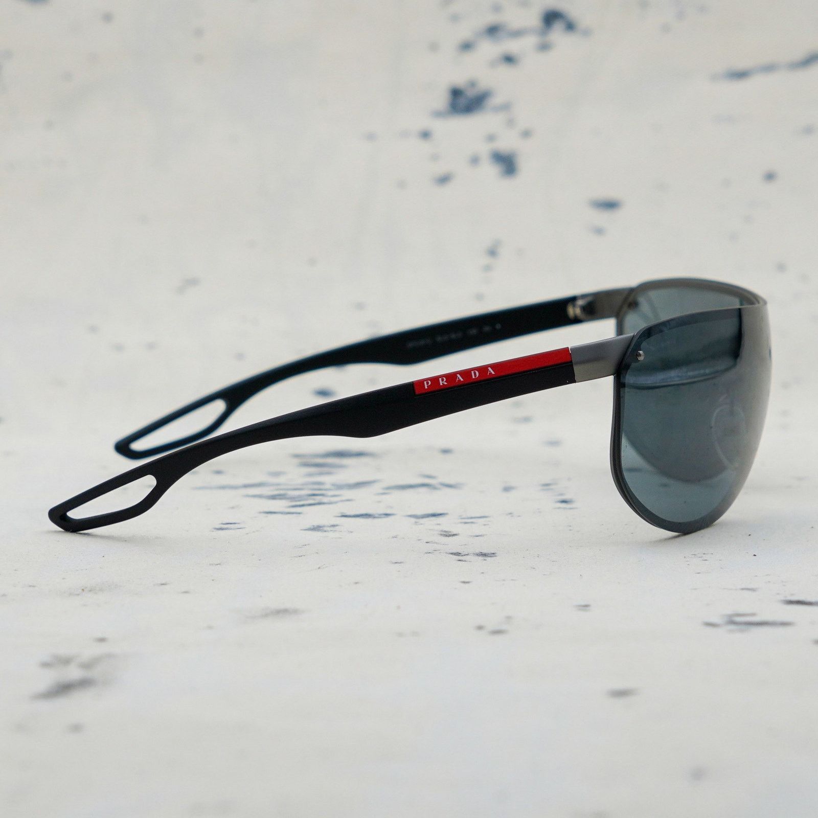 Prada Prada linea rossa sps 61u black wrap shield logo sunglasses Size ONE SIZE - 2 Thumbnail