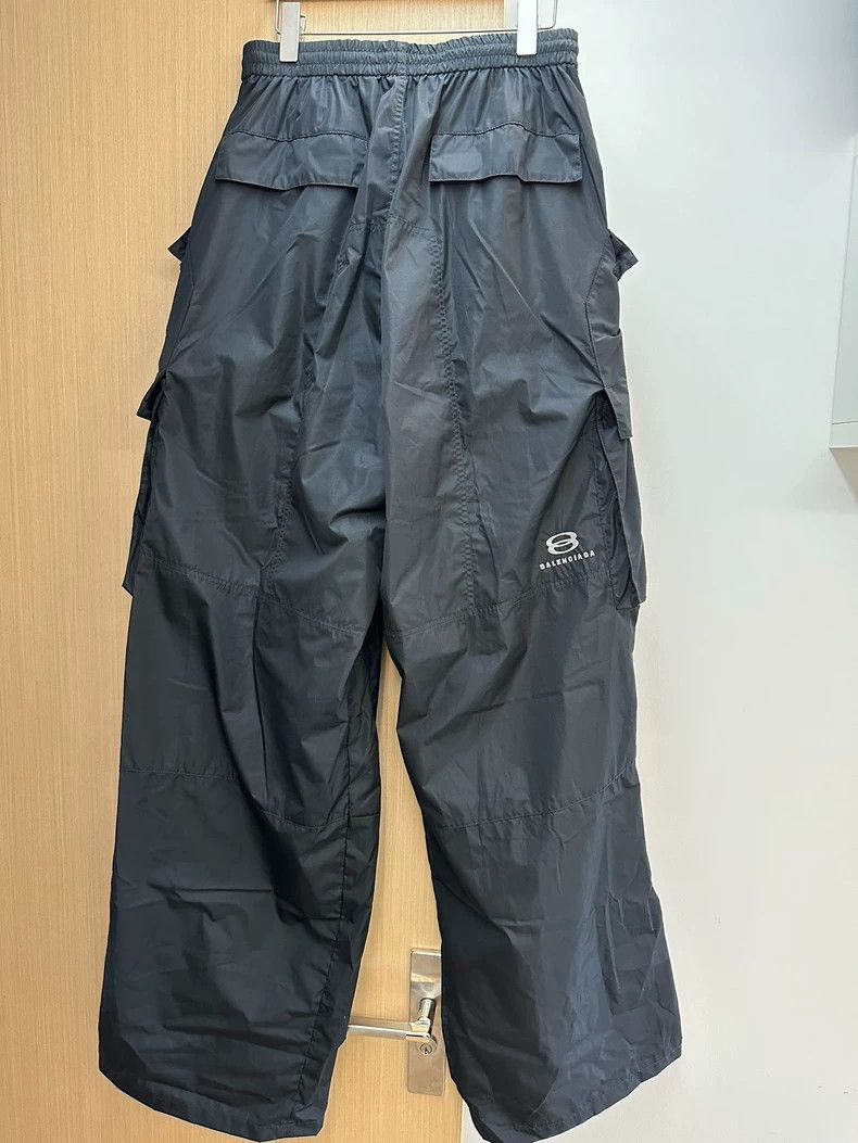 Balenciaga Balenciaga Embroidered Logo Ski Sports Work Pants Size US 30 / EU 46 - 2 Thumbnail